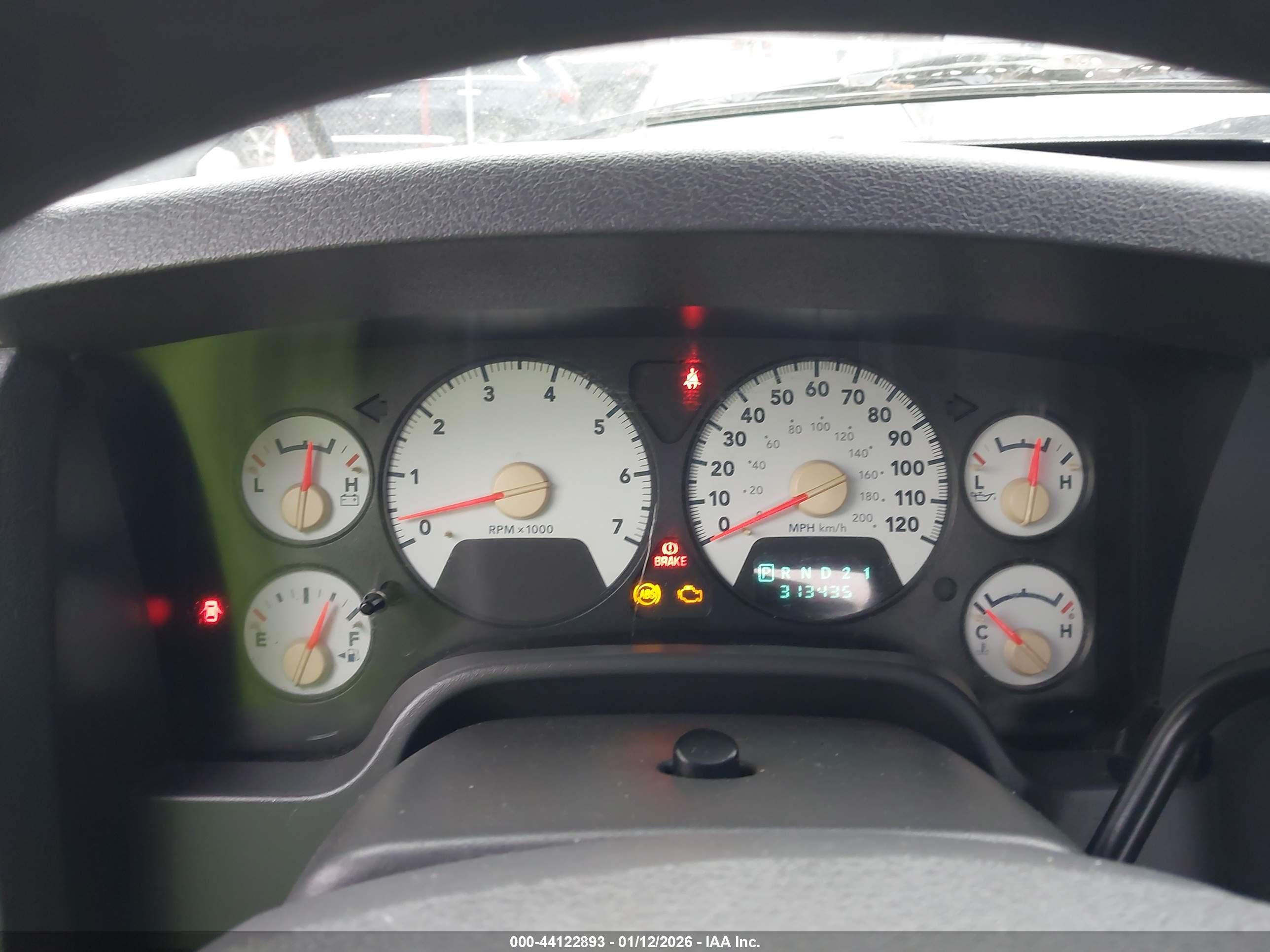 DODGE RAM image 7