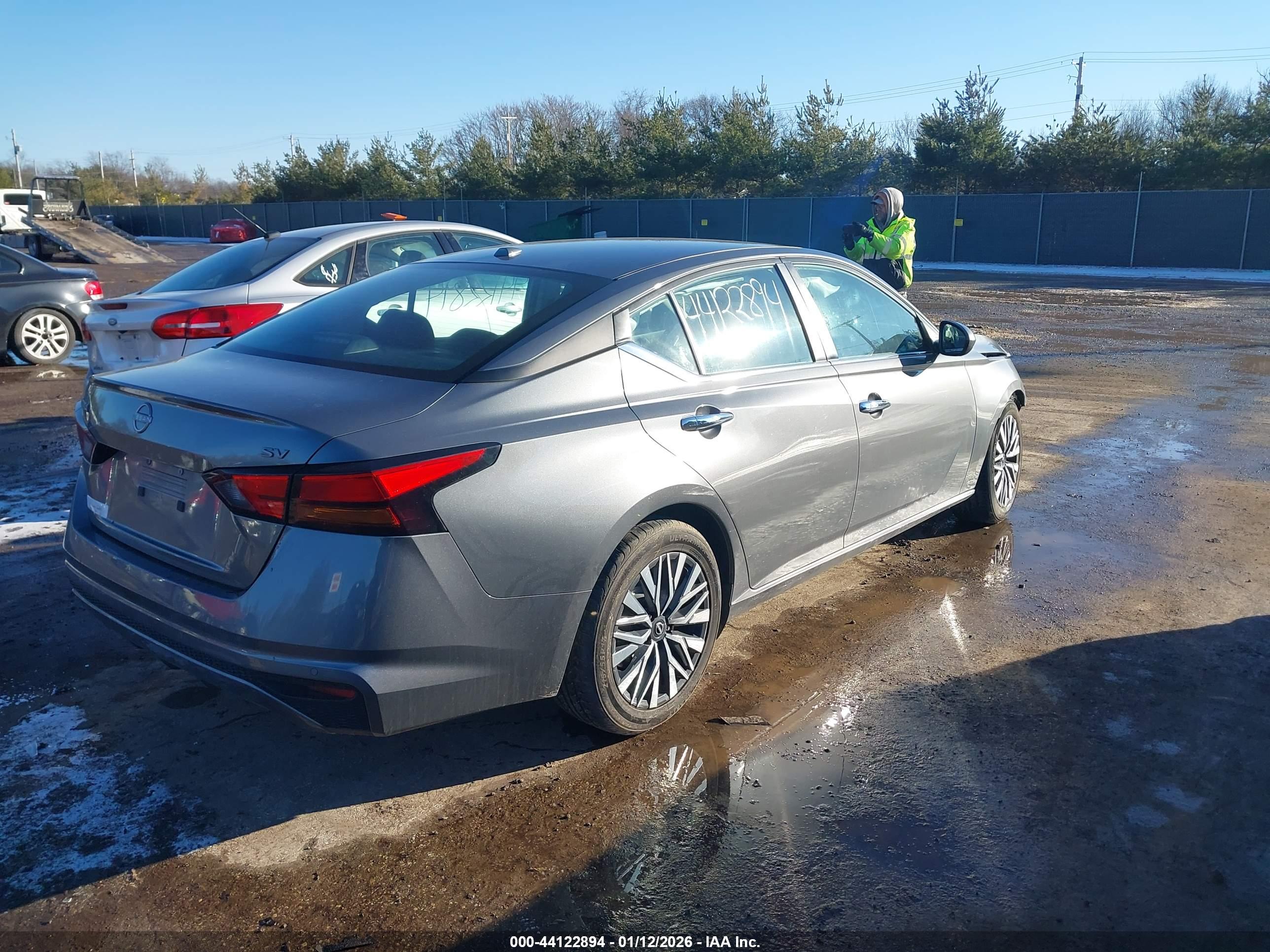 NISSAN ALTIMA image 4