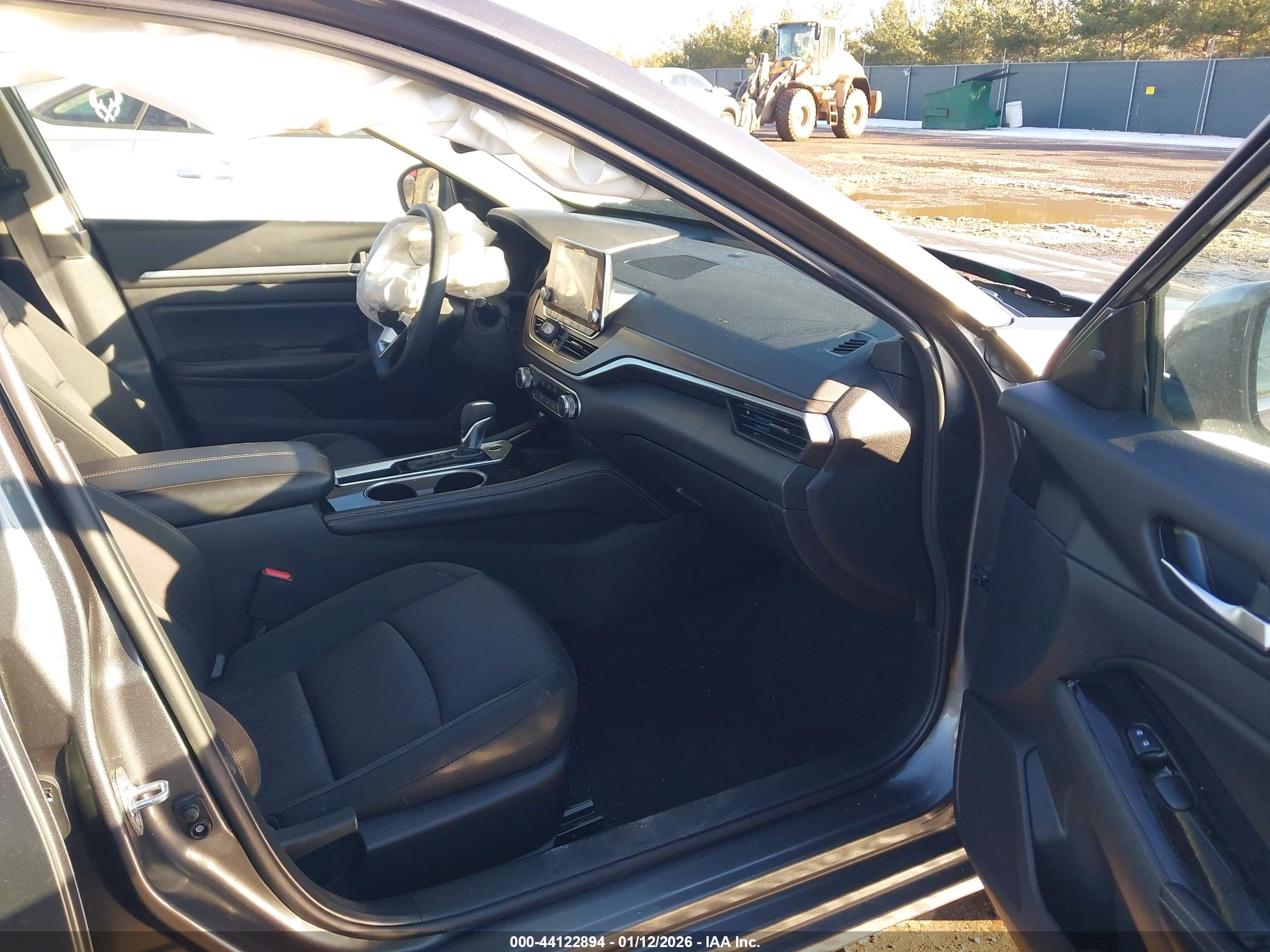 NISSAN ALTIMA image 5