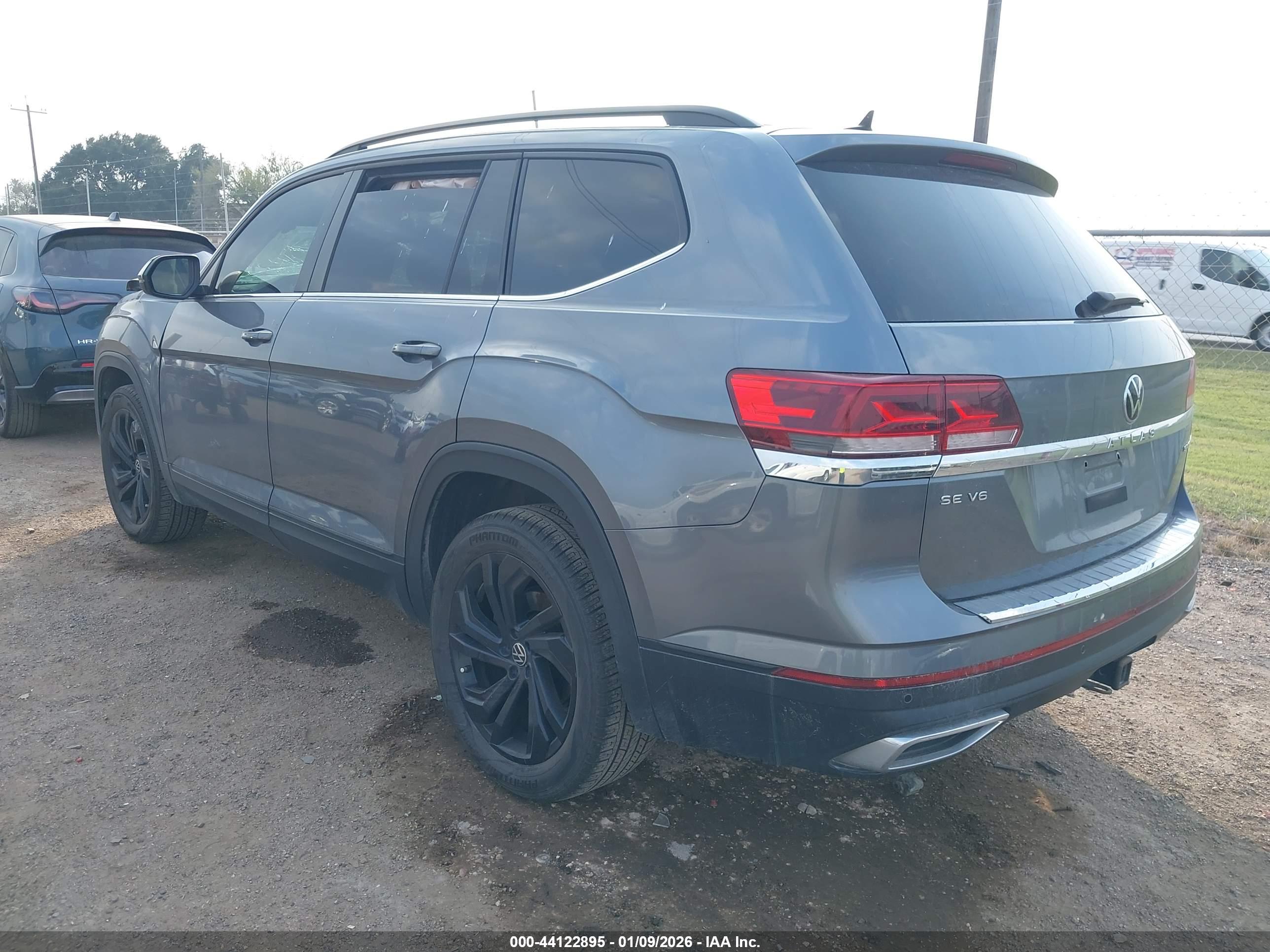 VOLKSWAGEN ATLAS image 3