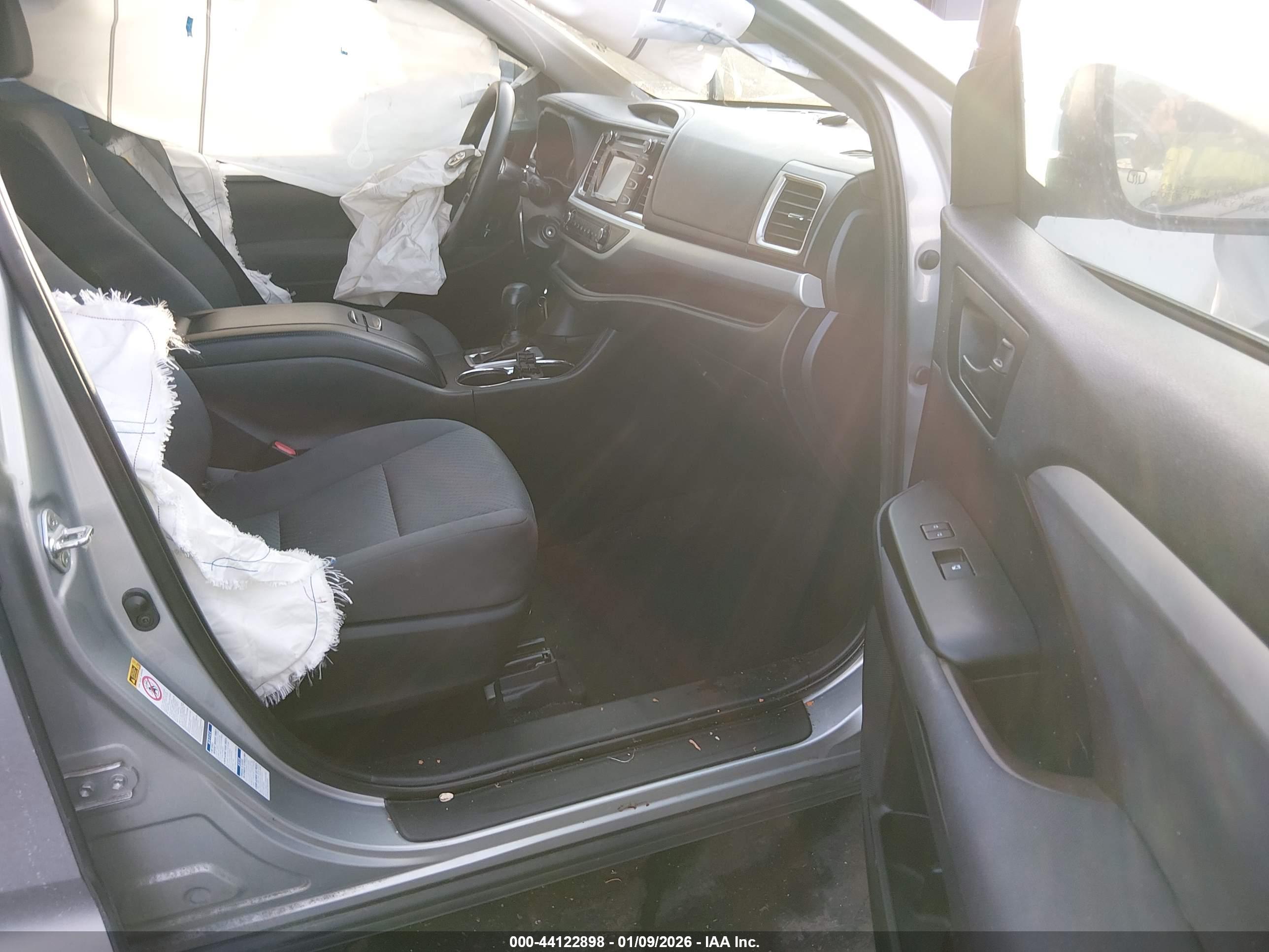 TOYOTA HIGHLANDER image 5