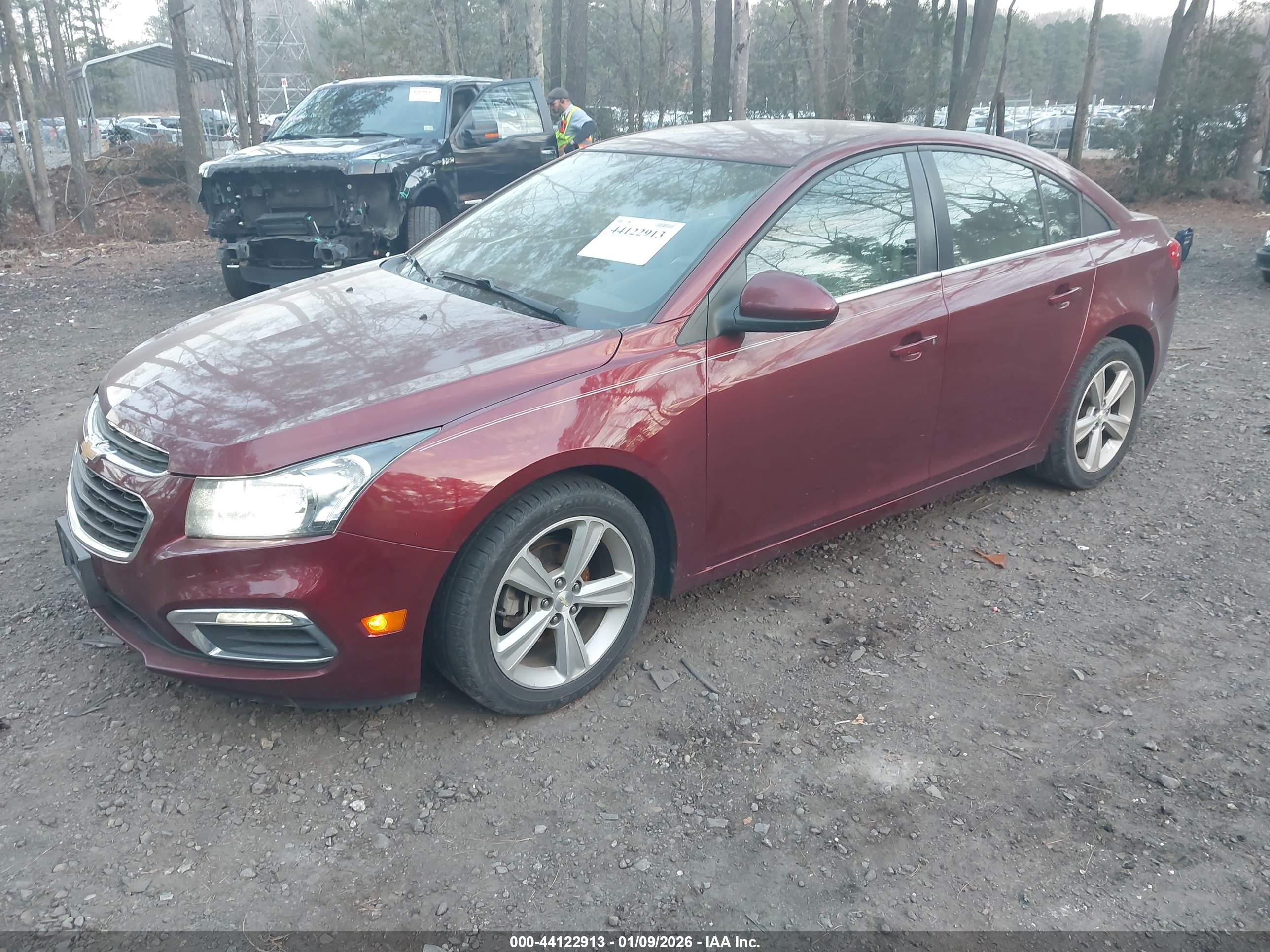 CHEVROLET CRUZE image 2