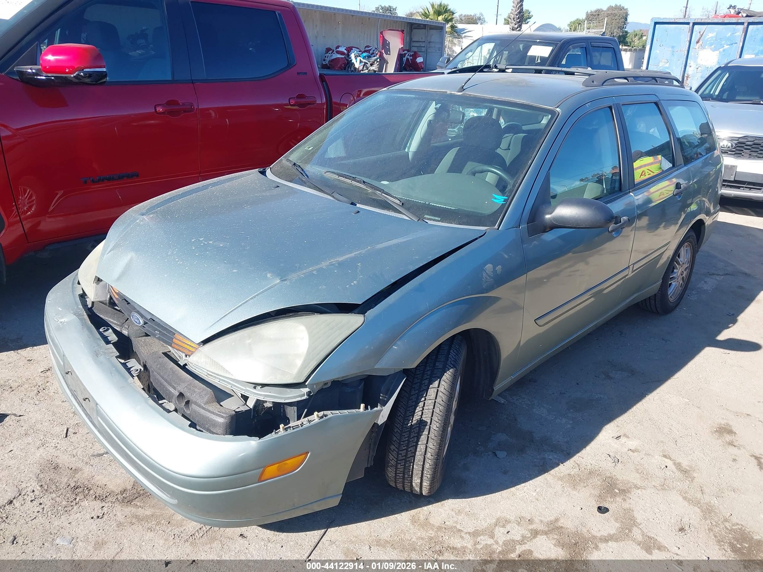 FORD FOCUS image 2