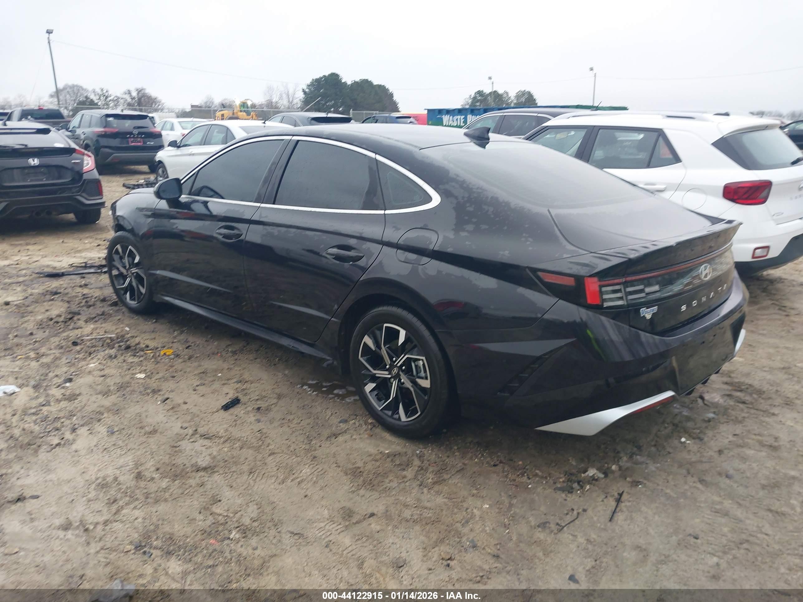 HYUNDAI SONATA image 3