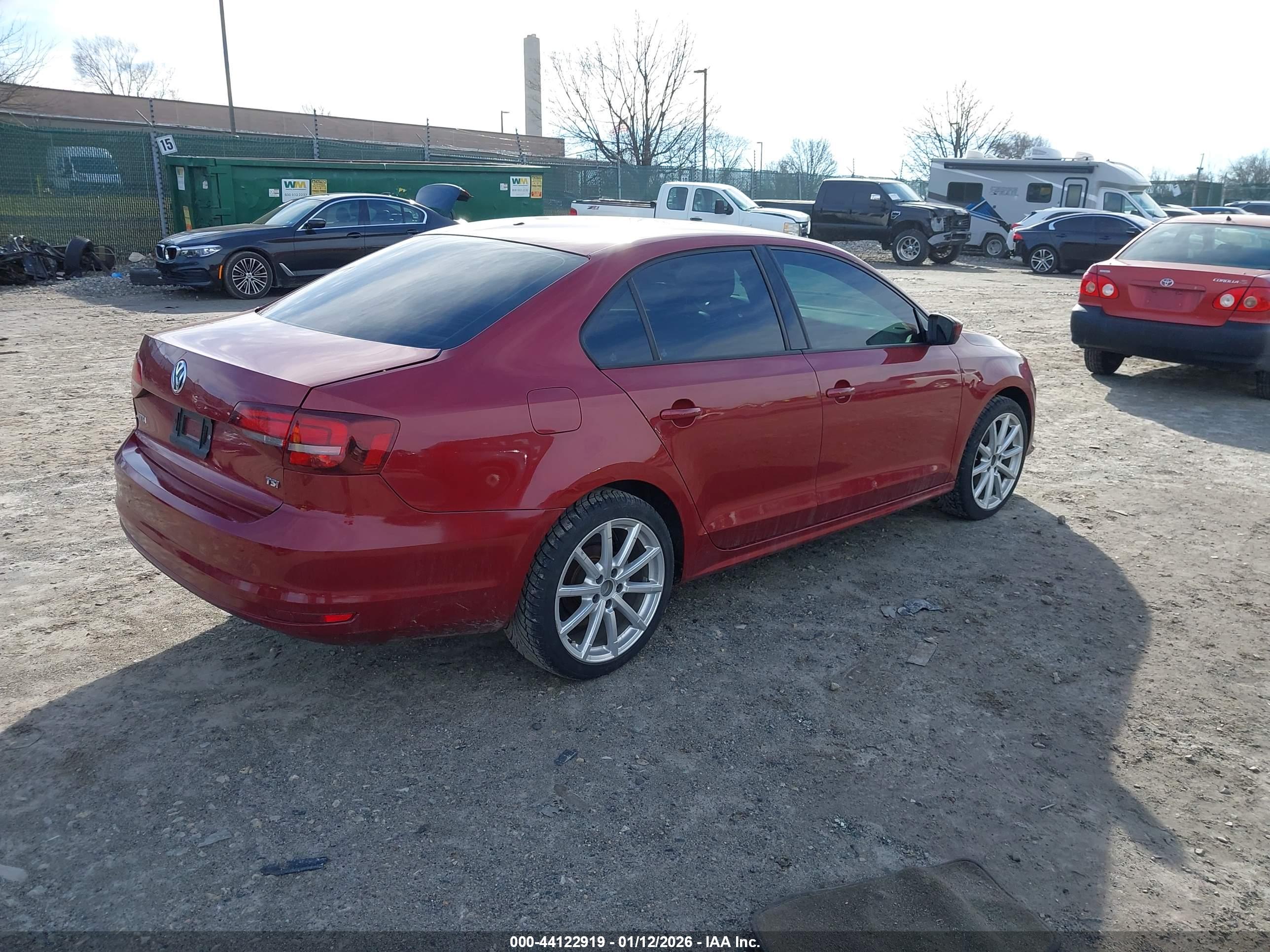 VOLKSWAGEN JETTA image 4