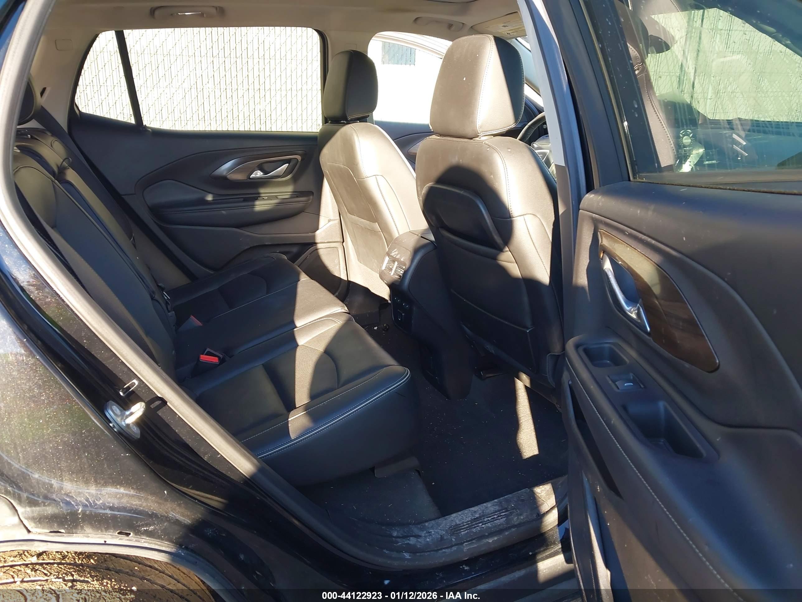 GMC TERRAIN image 8