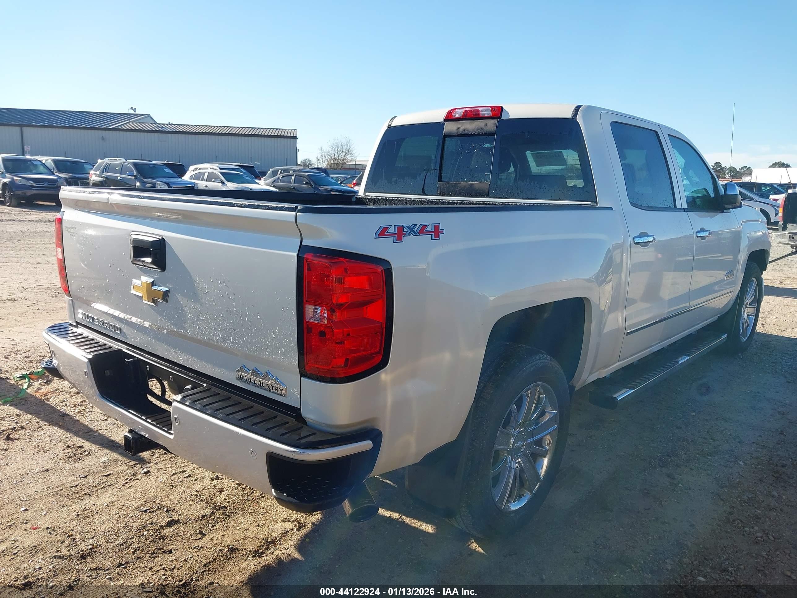 CHEVROLET SILVERADO image 4