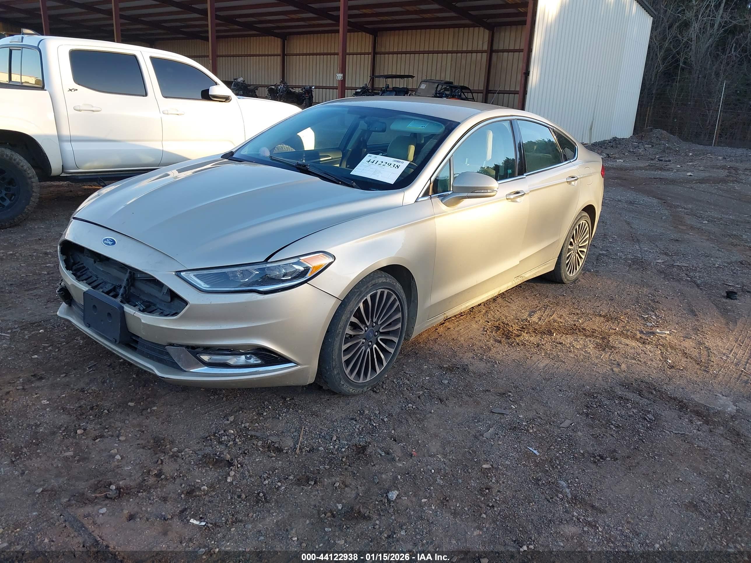 FORD FUSION image 2