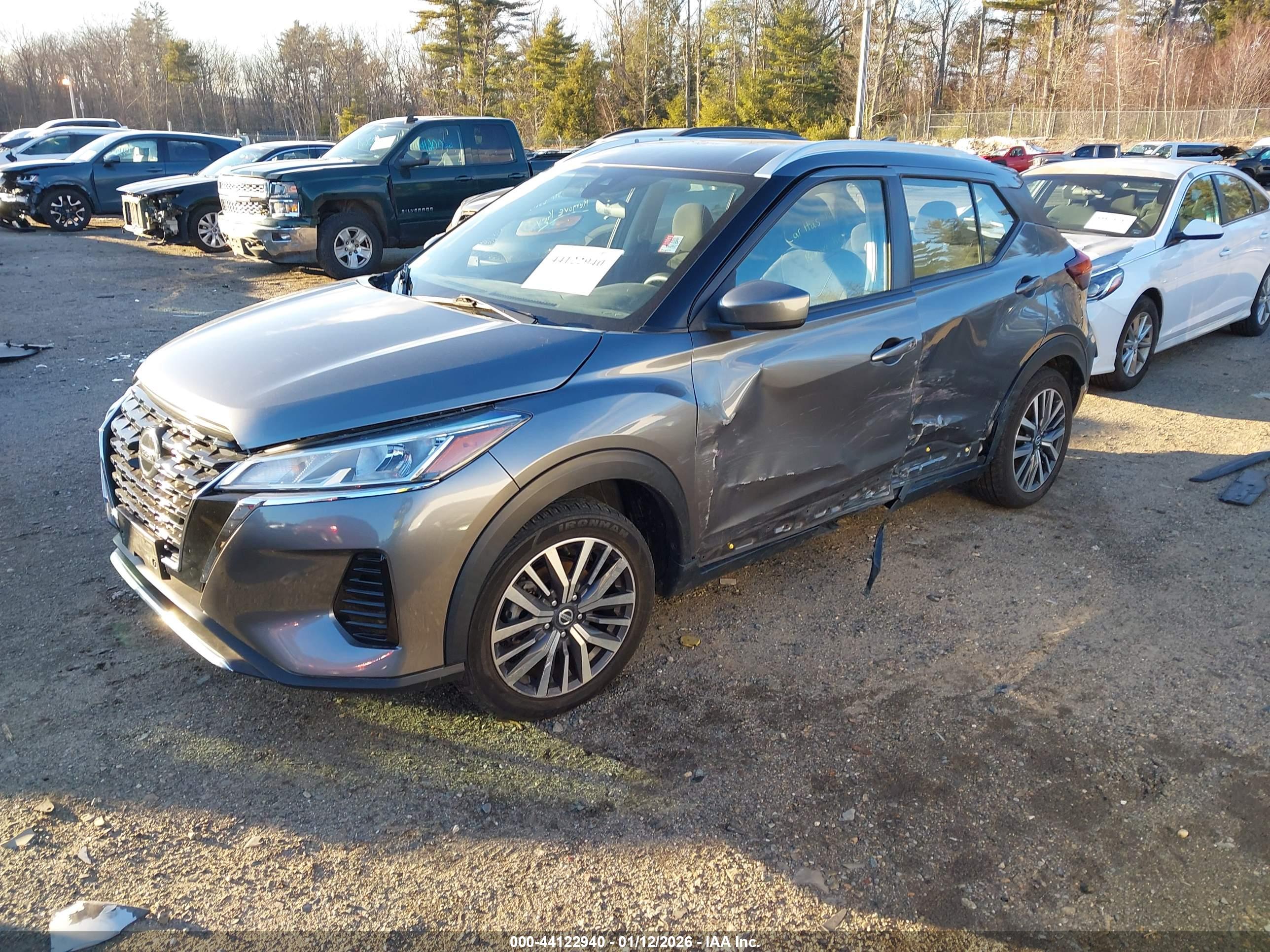 NISSAN KICKS image 2