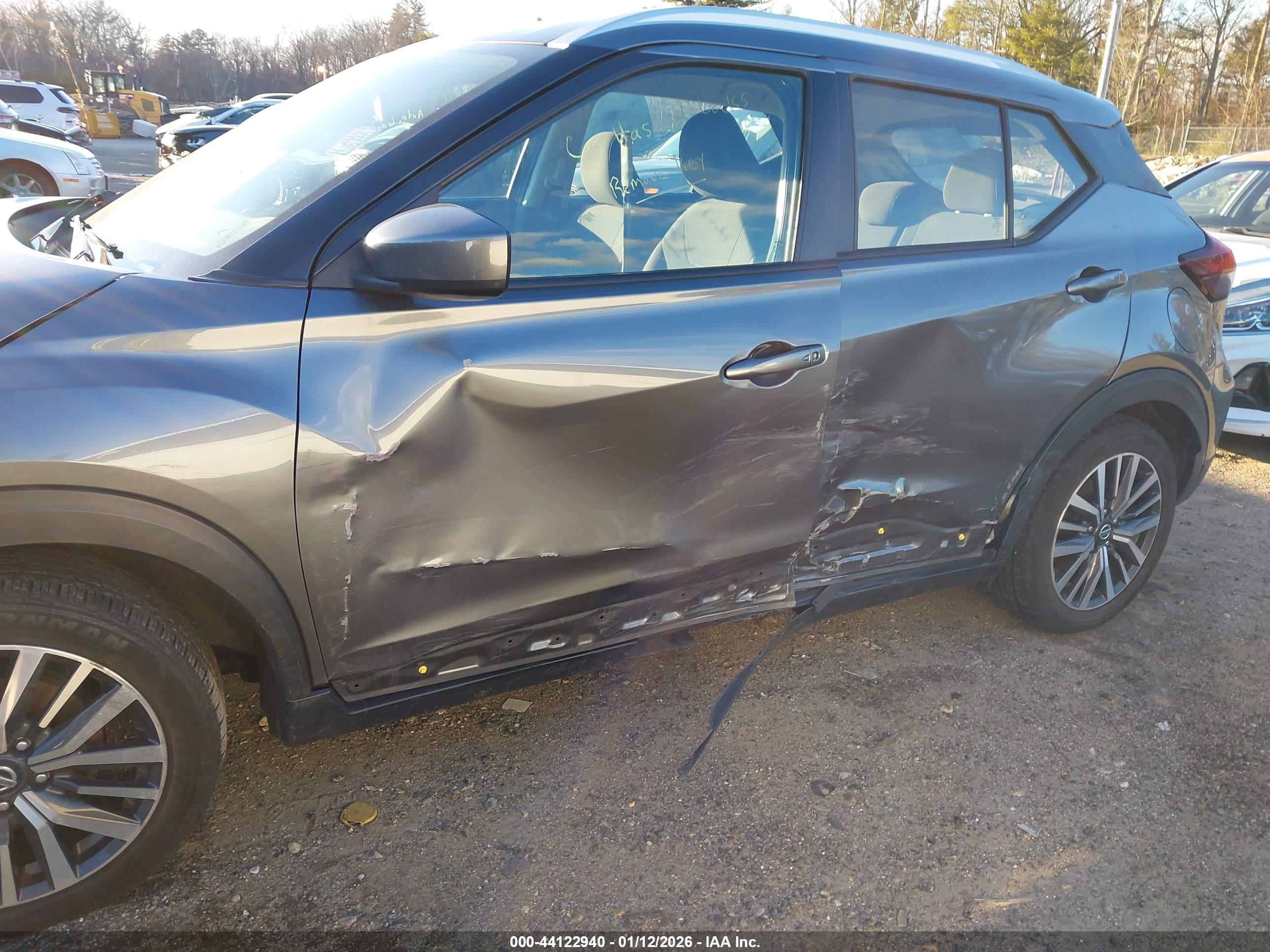 NISSAN KICKS image 6