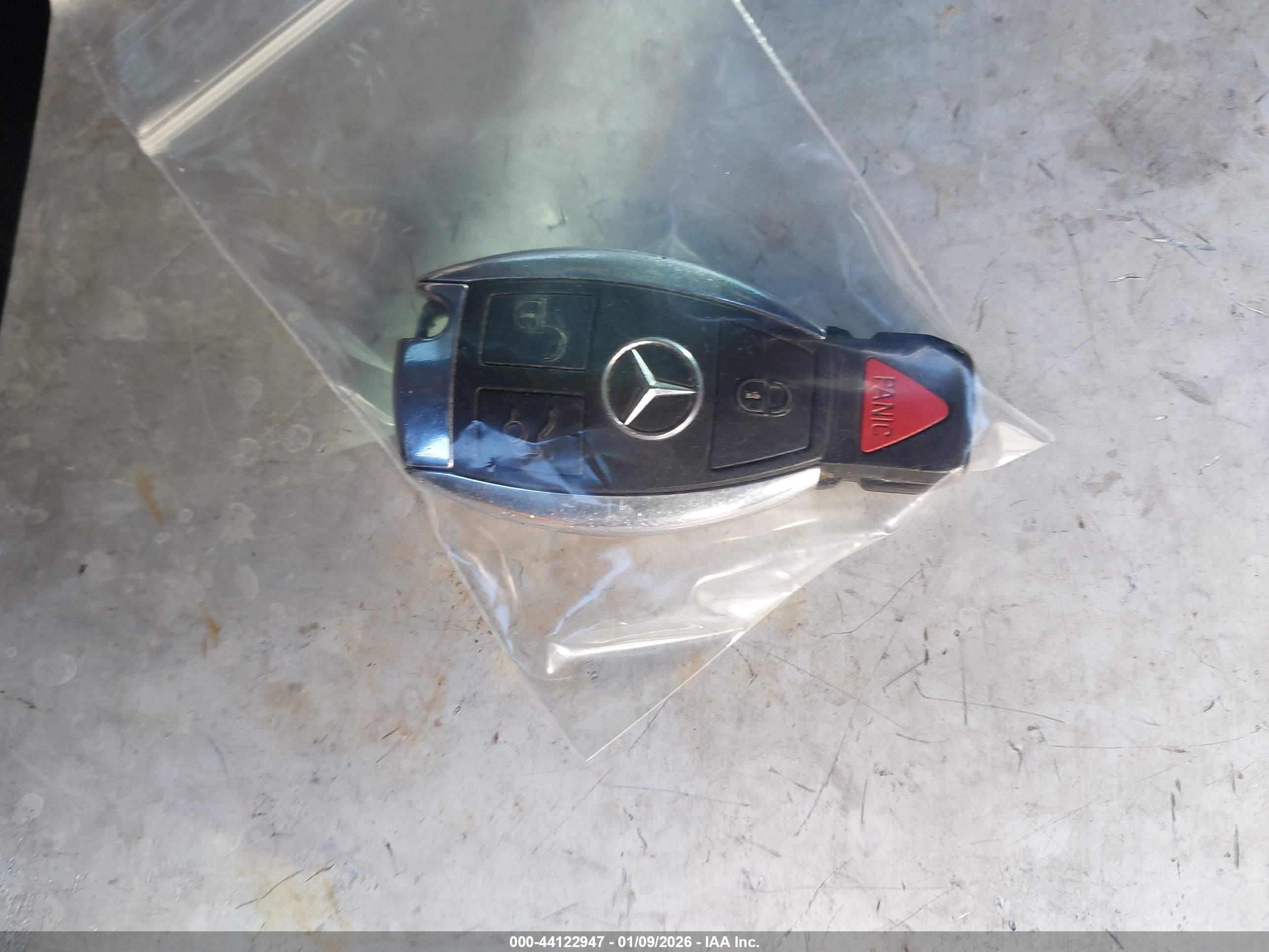 MERCEDES-BENZ C image 11