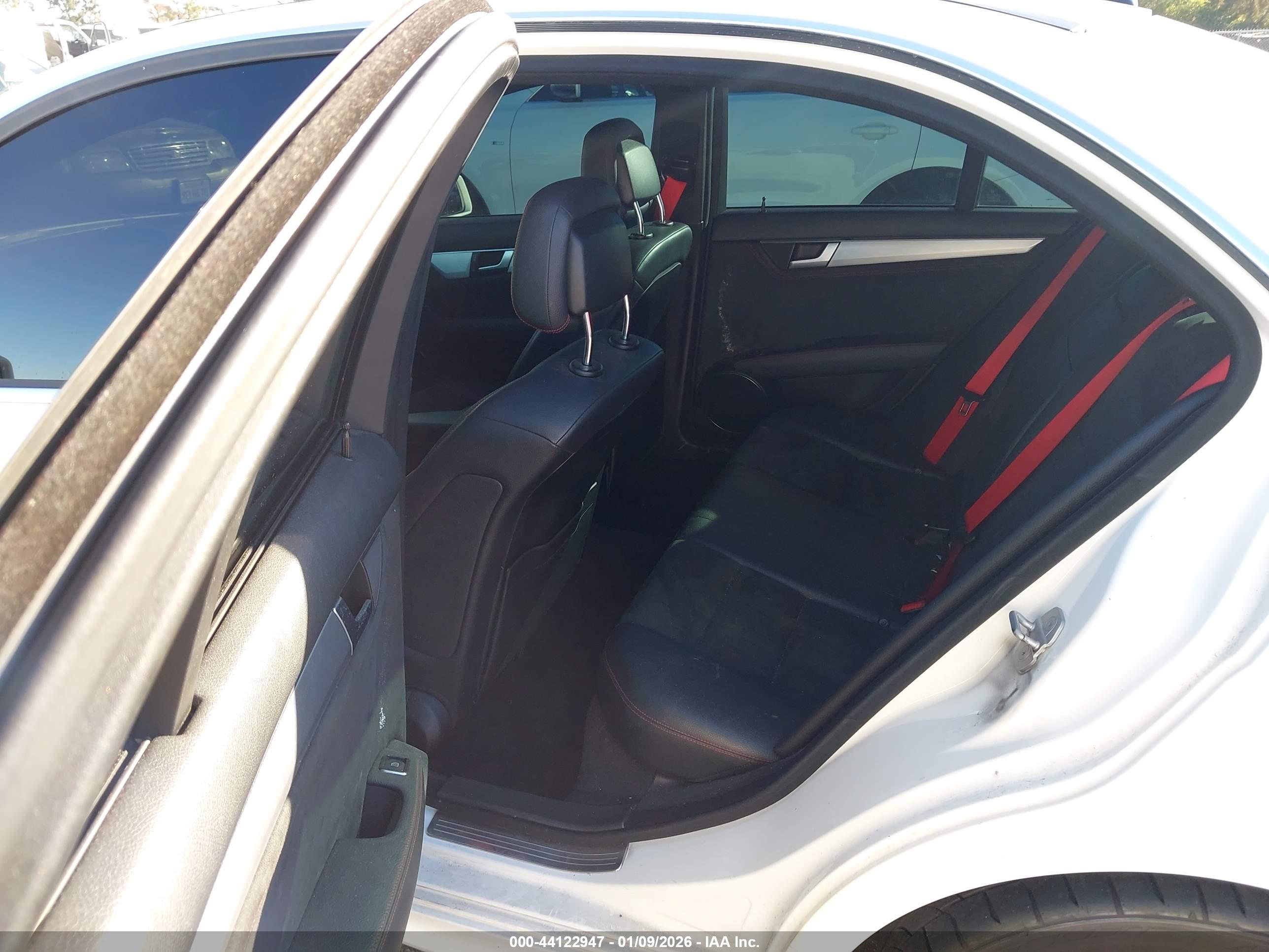 MERCEDES-BENZ C image 8