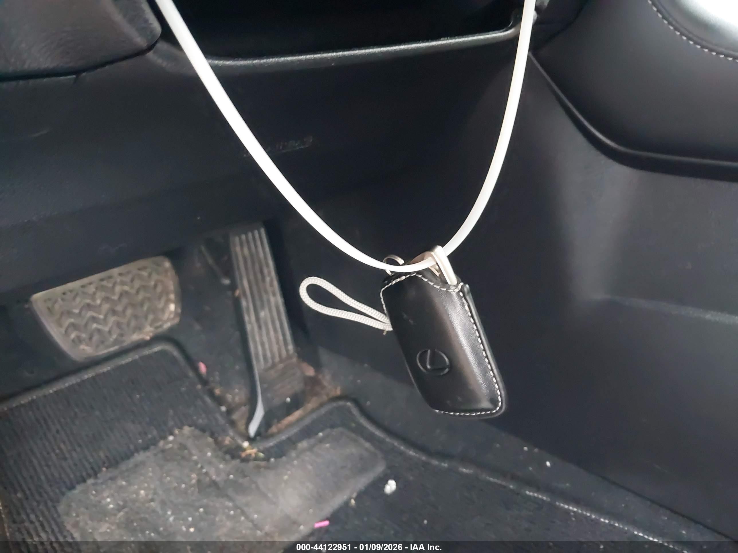 LEXUS RX image 11
