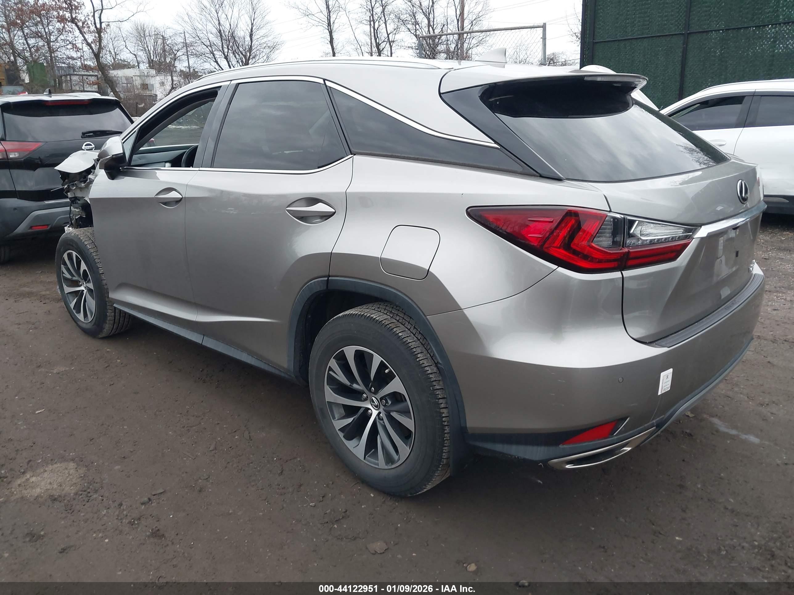 LEXUS RX image 3