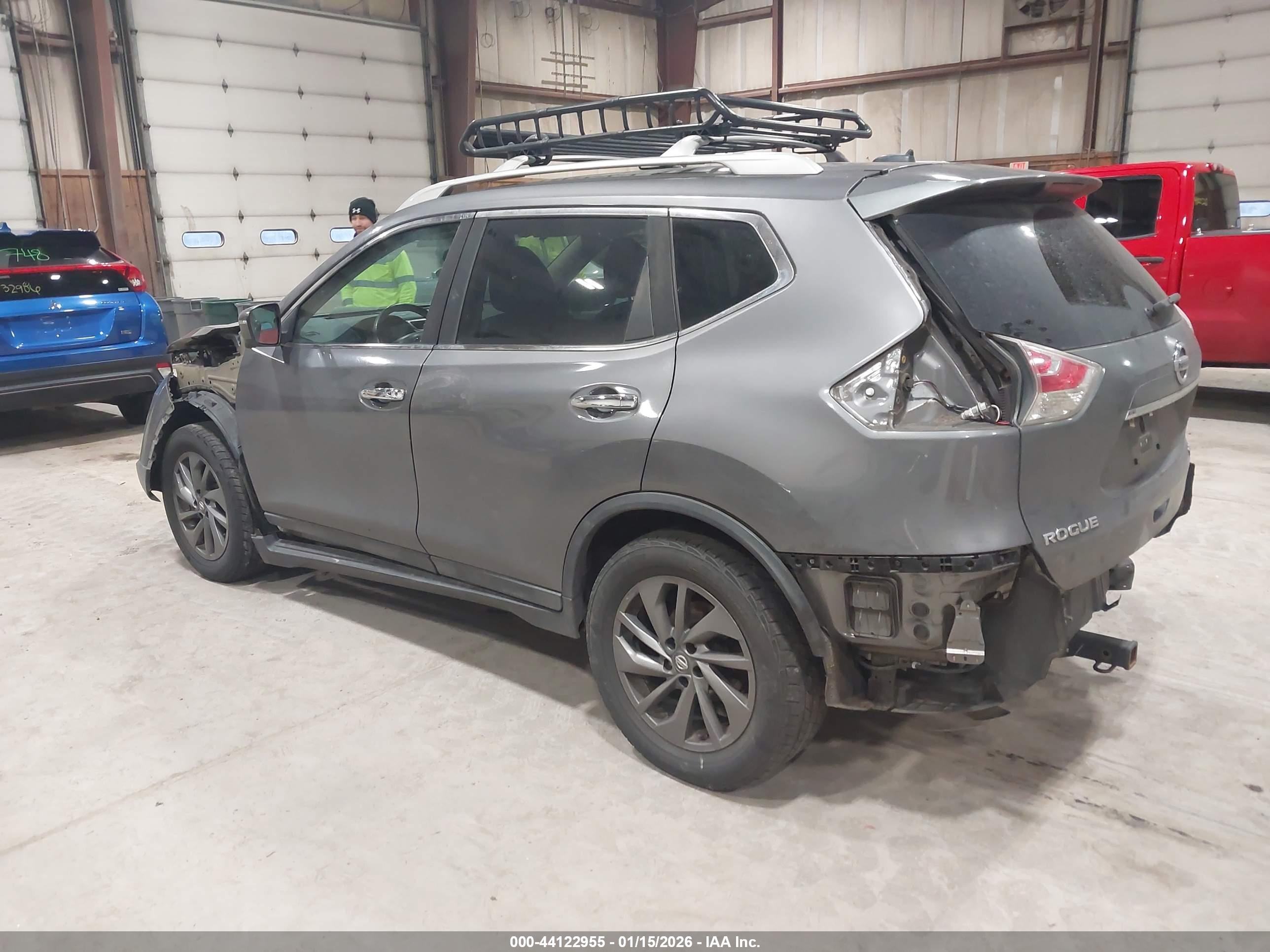 NISSAN ROGUE image 3
