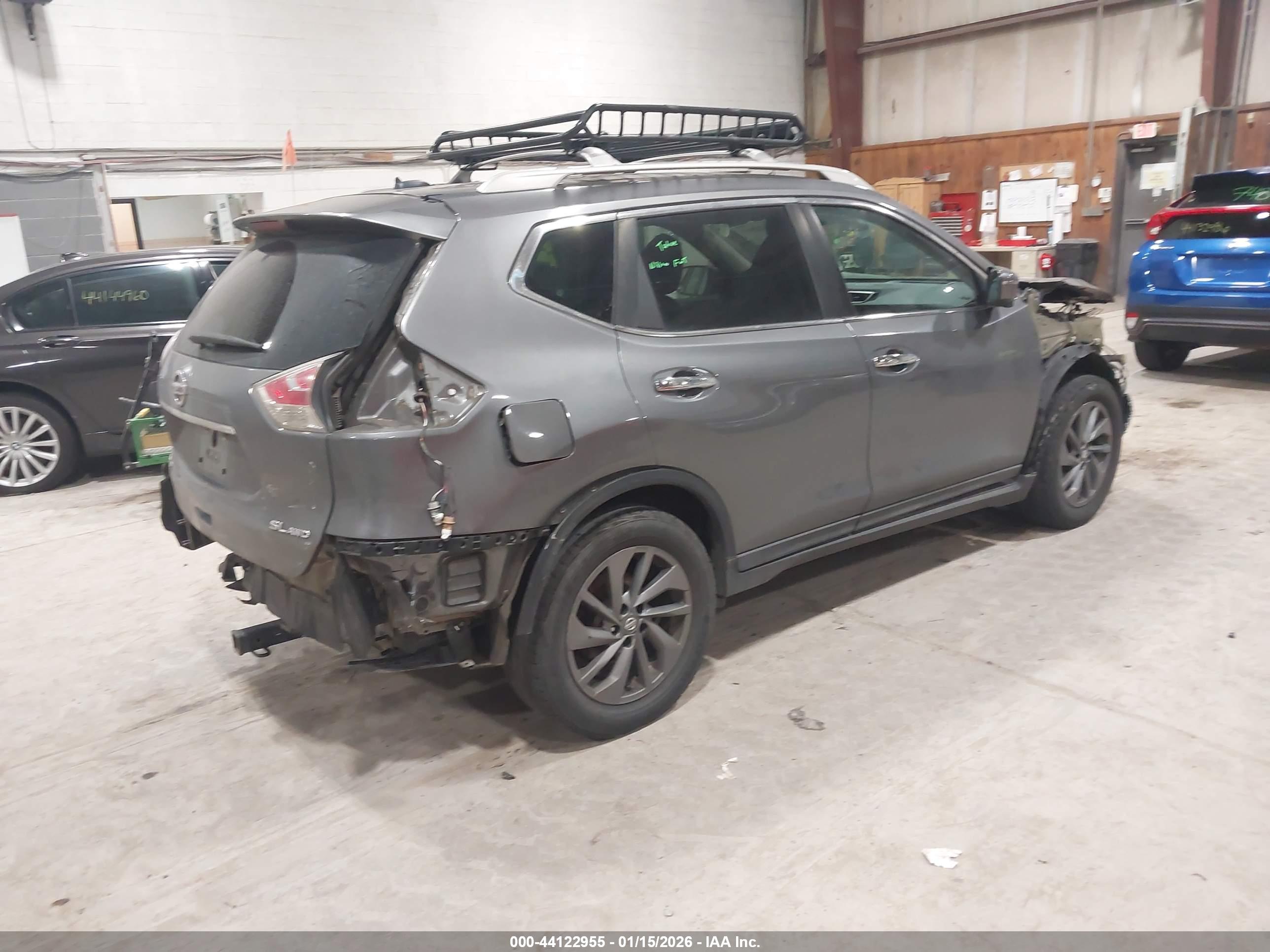 NISSAN ROGUE image 4