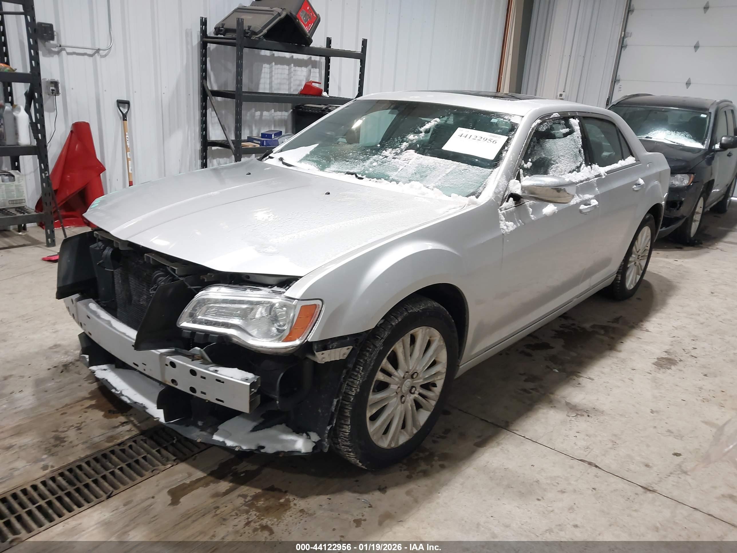 CHRYSLER 300 image 2