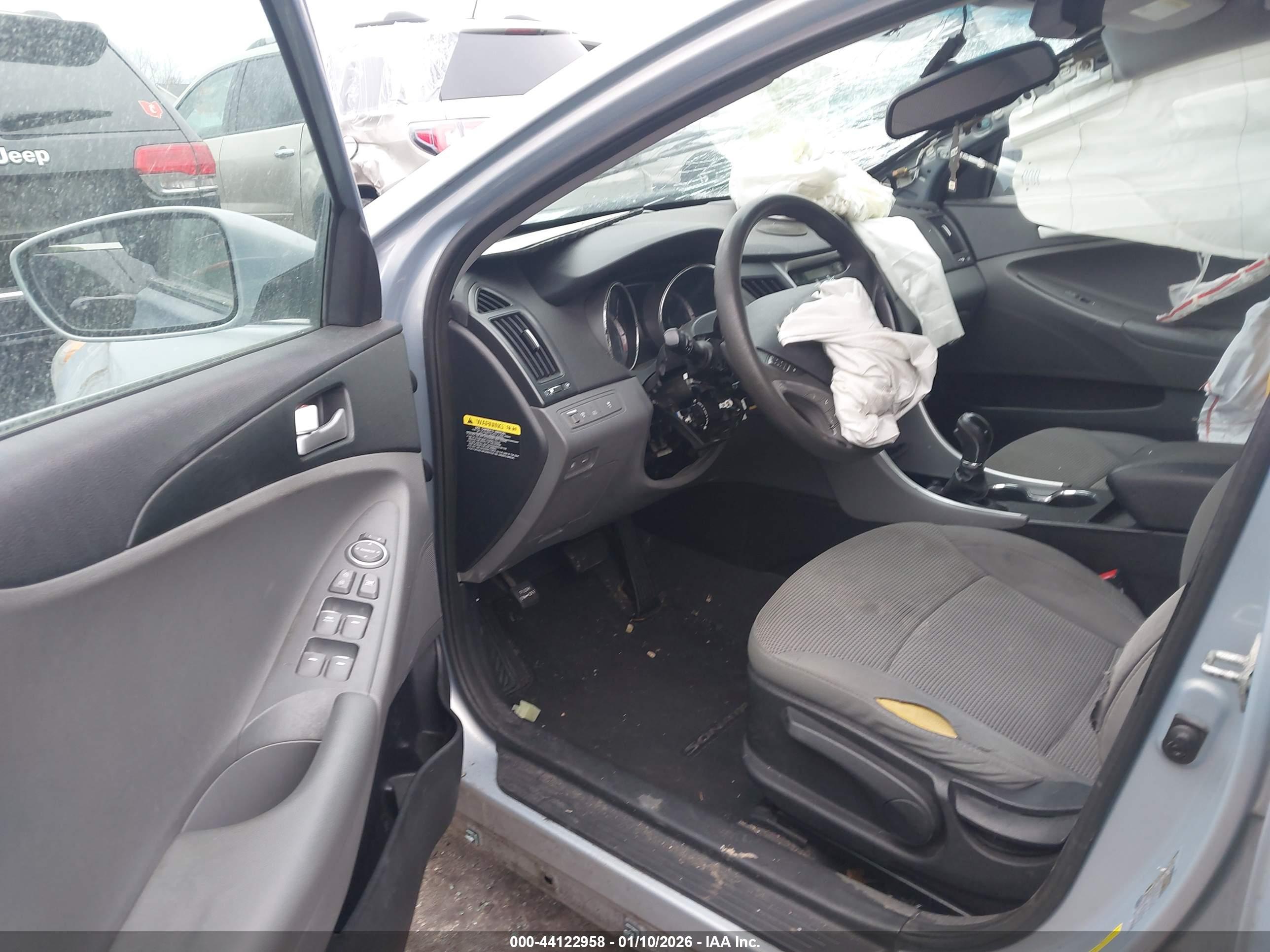 HYUNDAI SONATA image 5