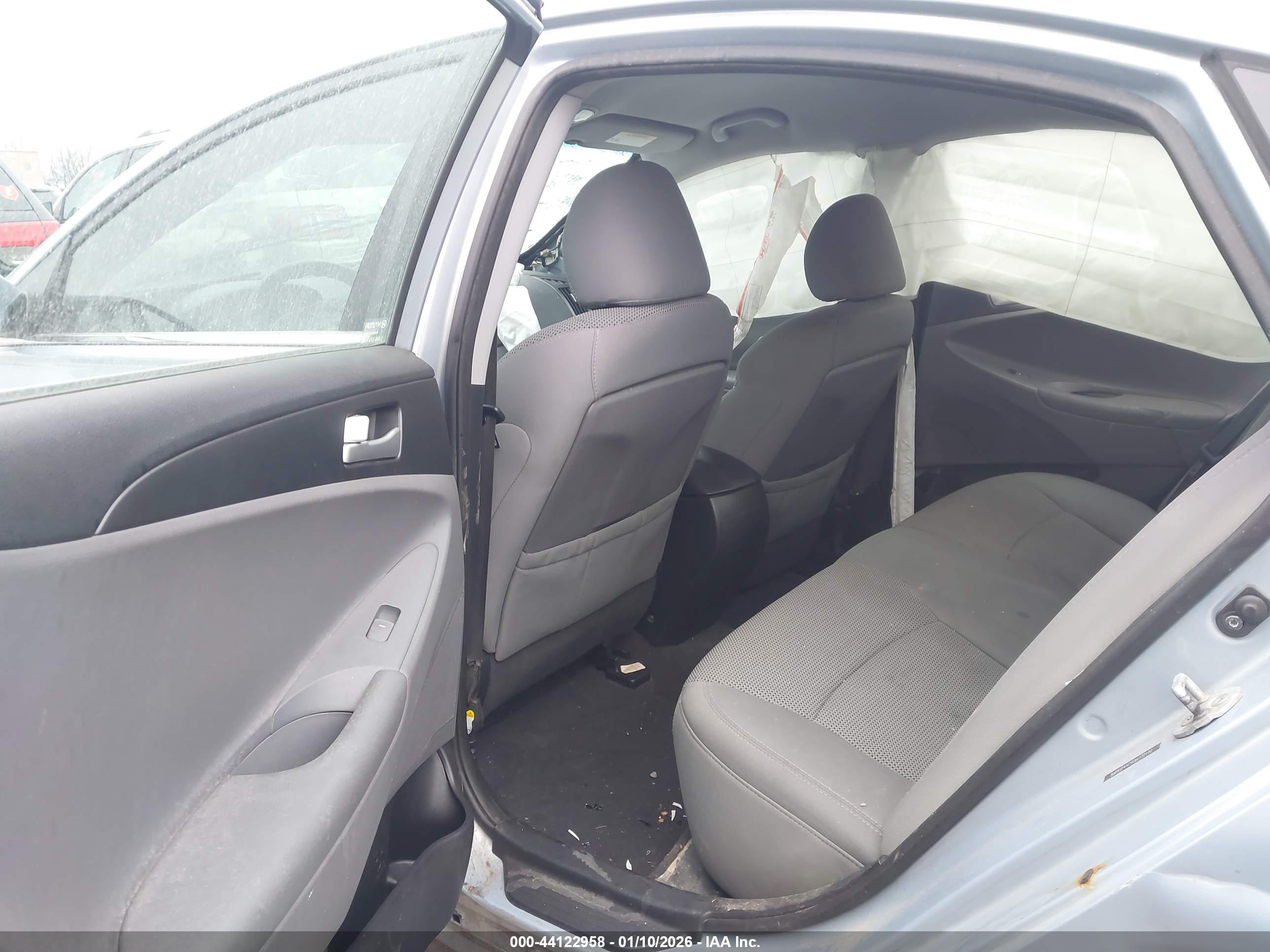 HYUNDAI SONATA image 8
