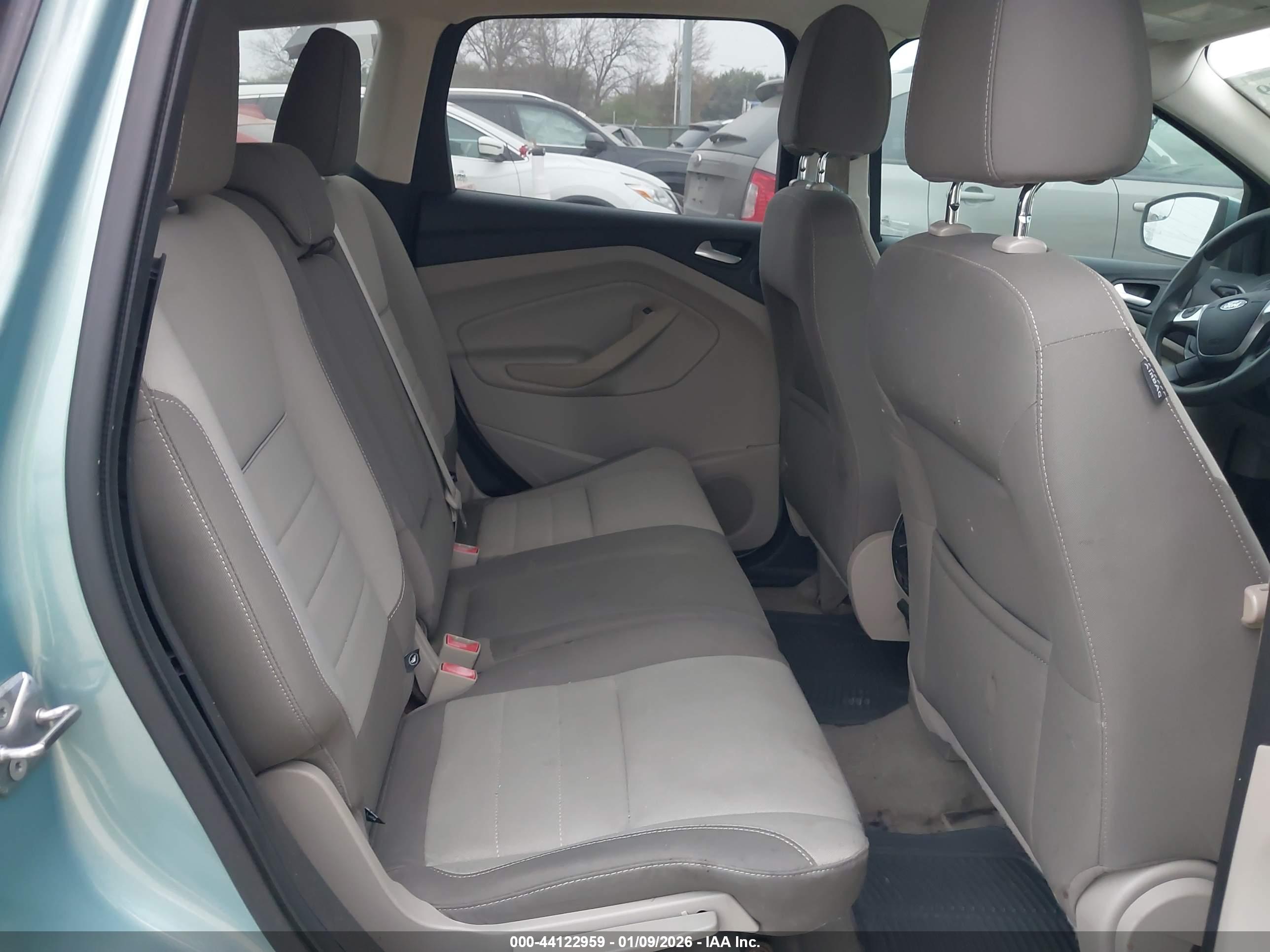 FORD ESCAPE image 8