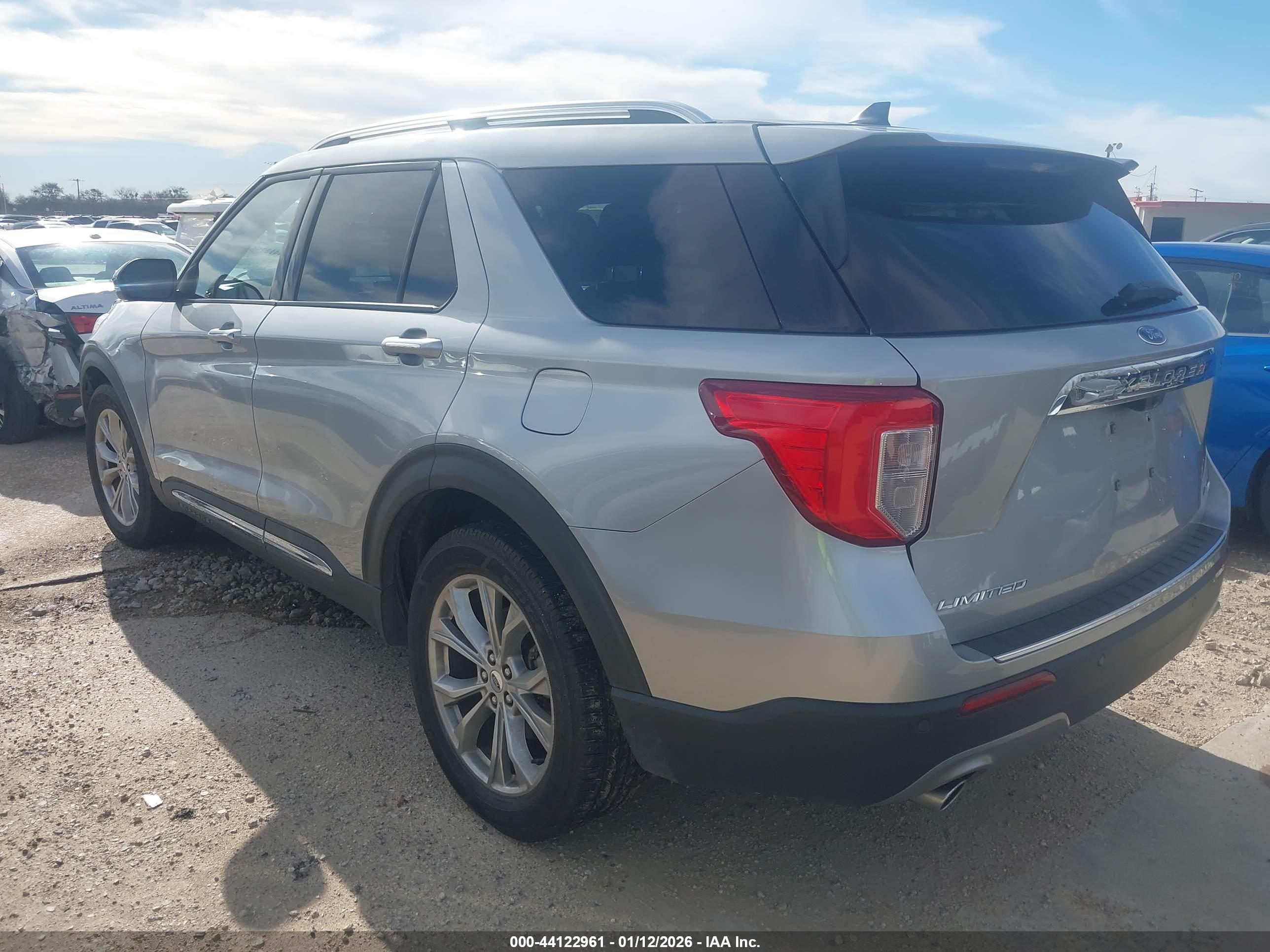 FORD EXPLORER image 3