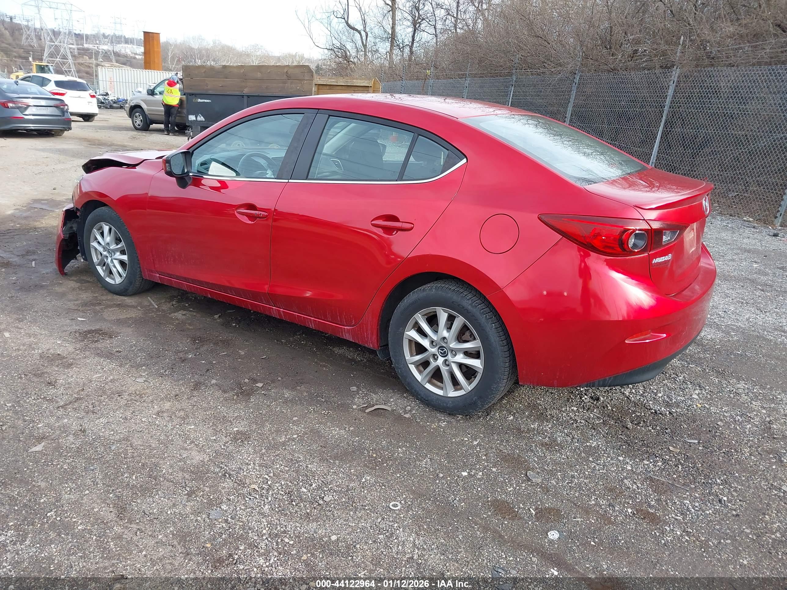 MAZDA MAZDA3 image 3