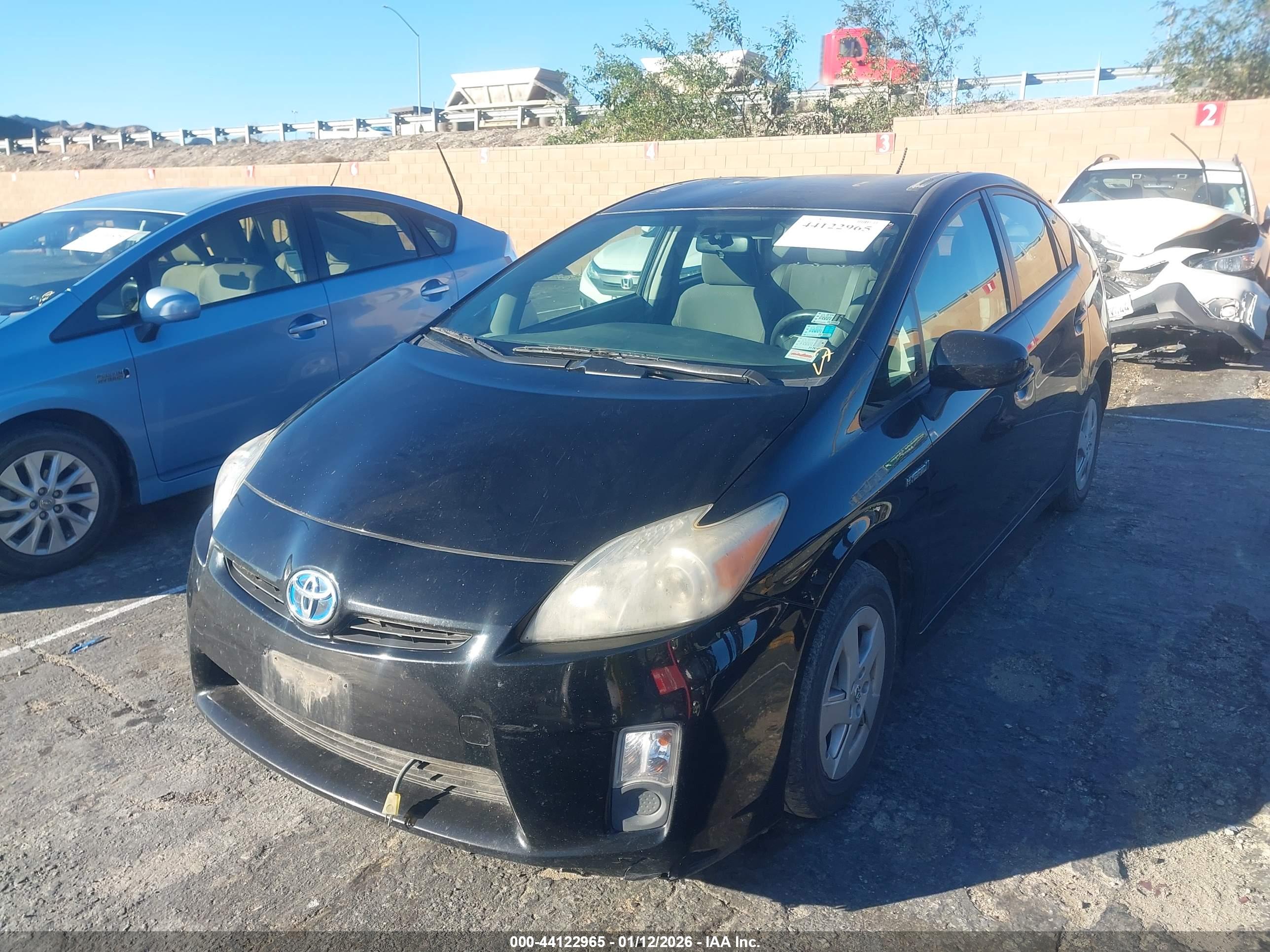 TOYOTA PRIUS image 2