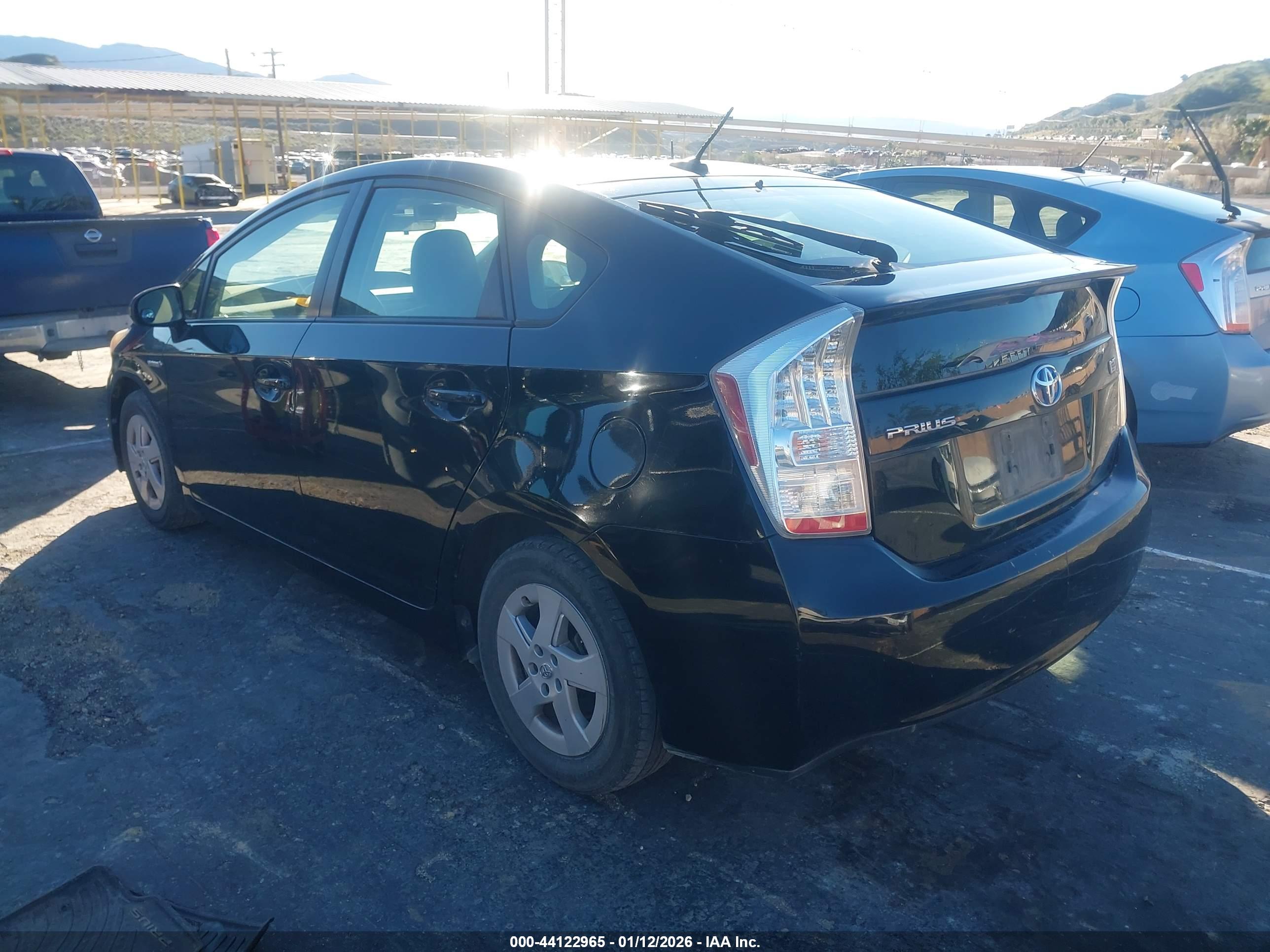 TOYOTA PRIUS image 3