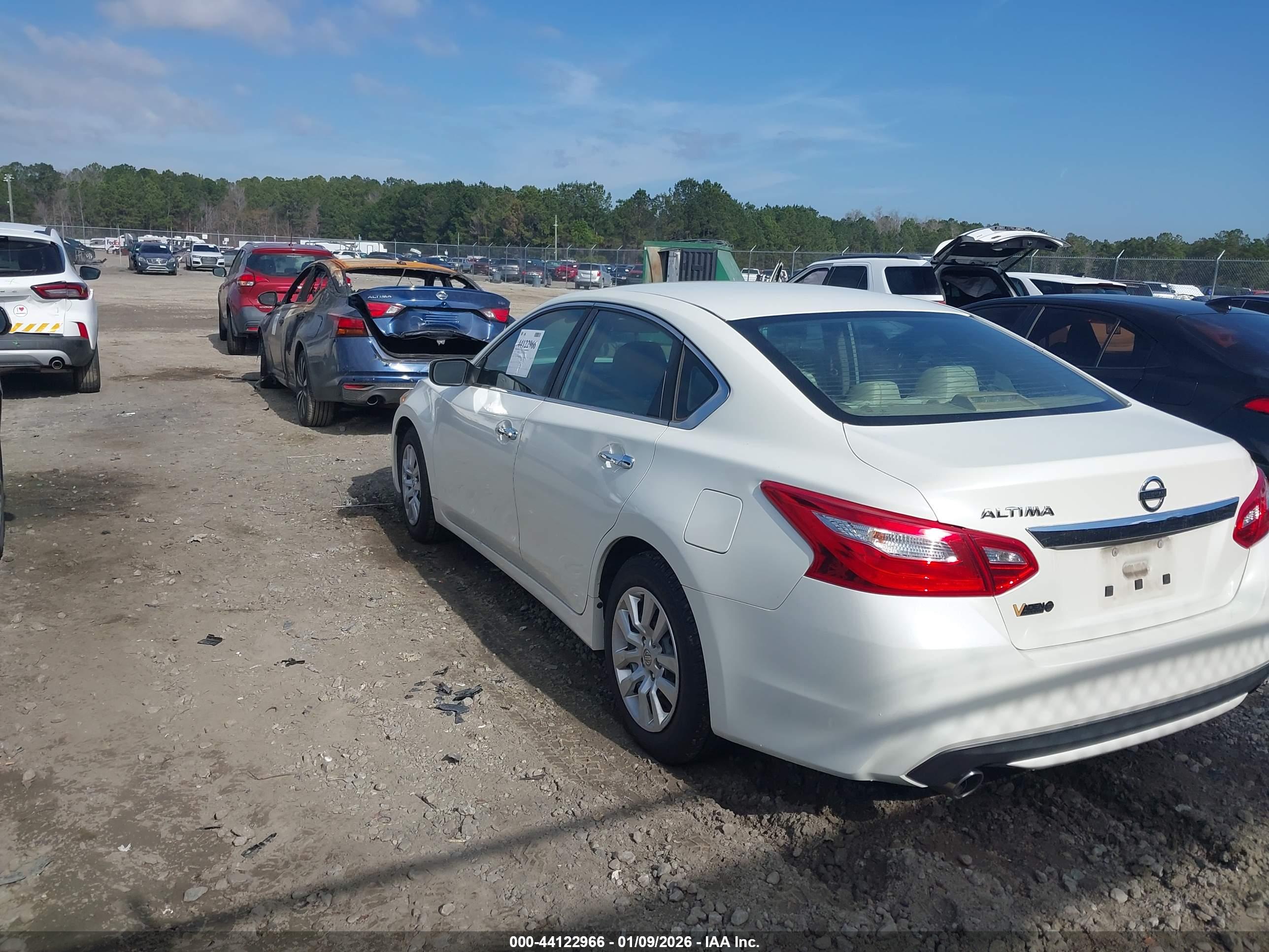 NISSAN ALTIMA image 3