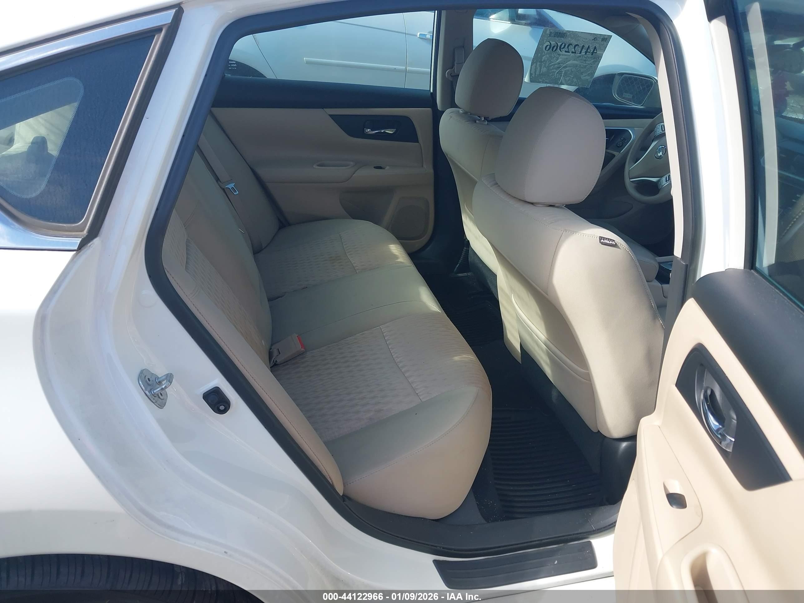 NISSAN ALTIMA image 8