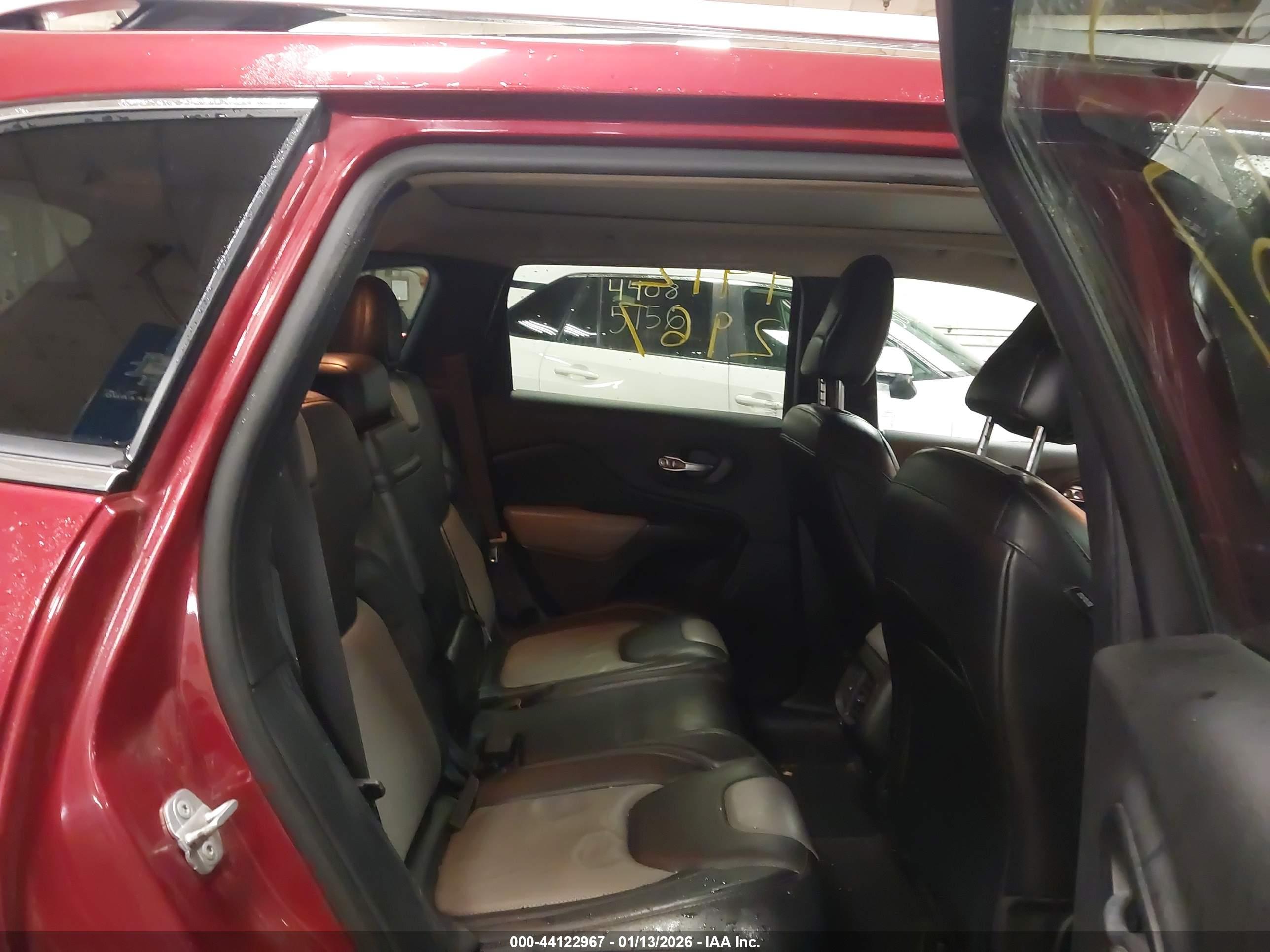 JEEP CHEROKEE image 8