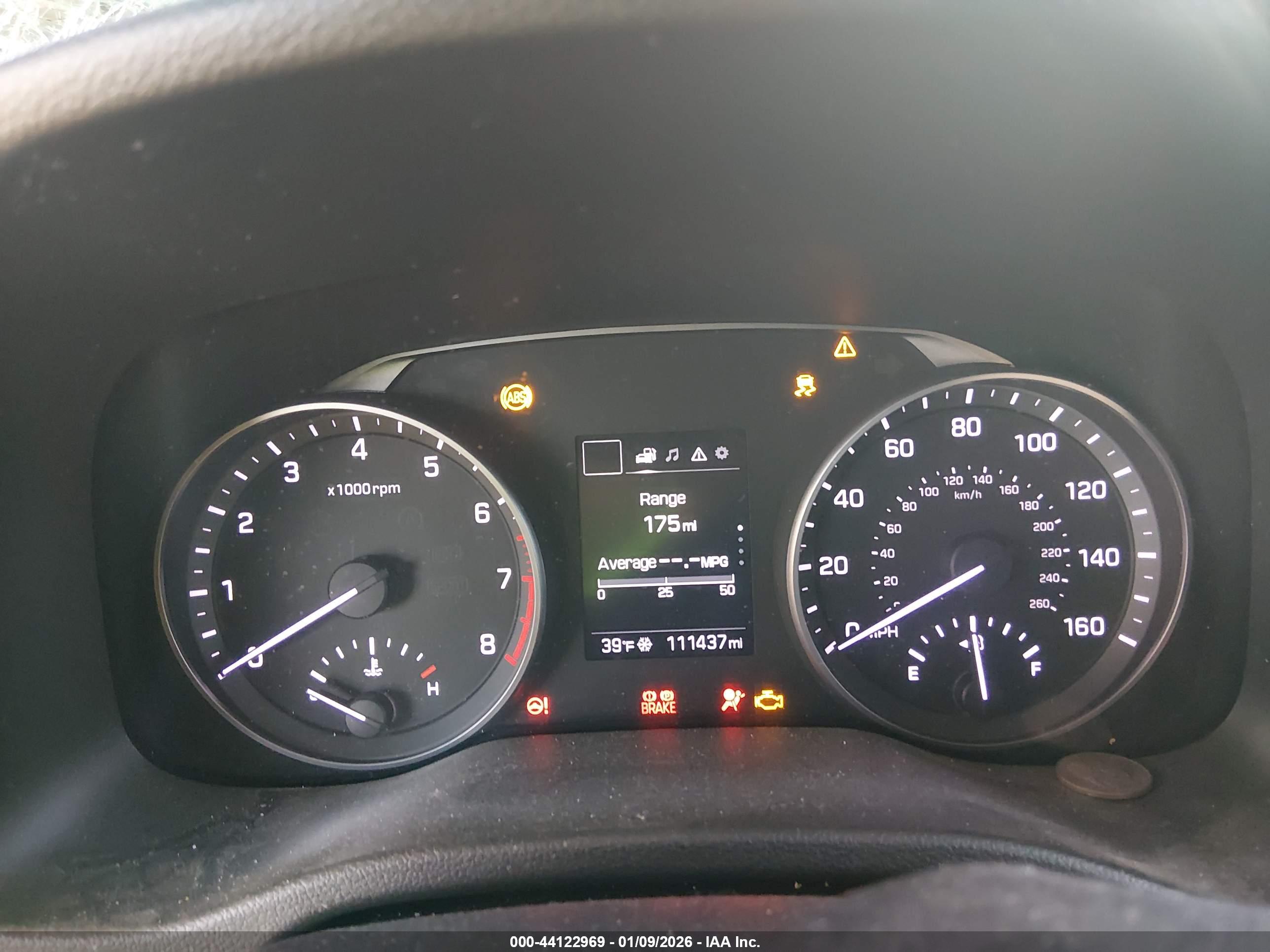 HYUNDAI ELANTRA image 7