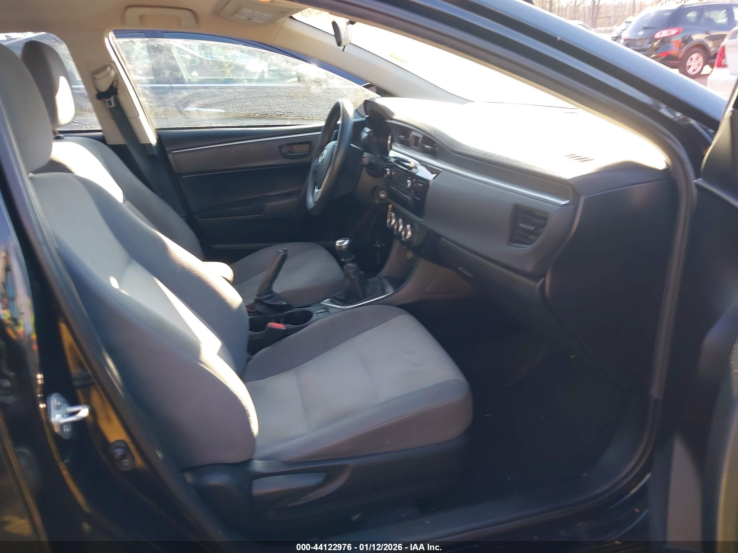 TOYOTA COROLLA image 5