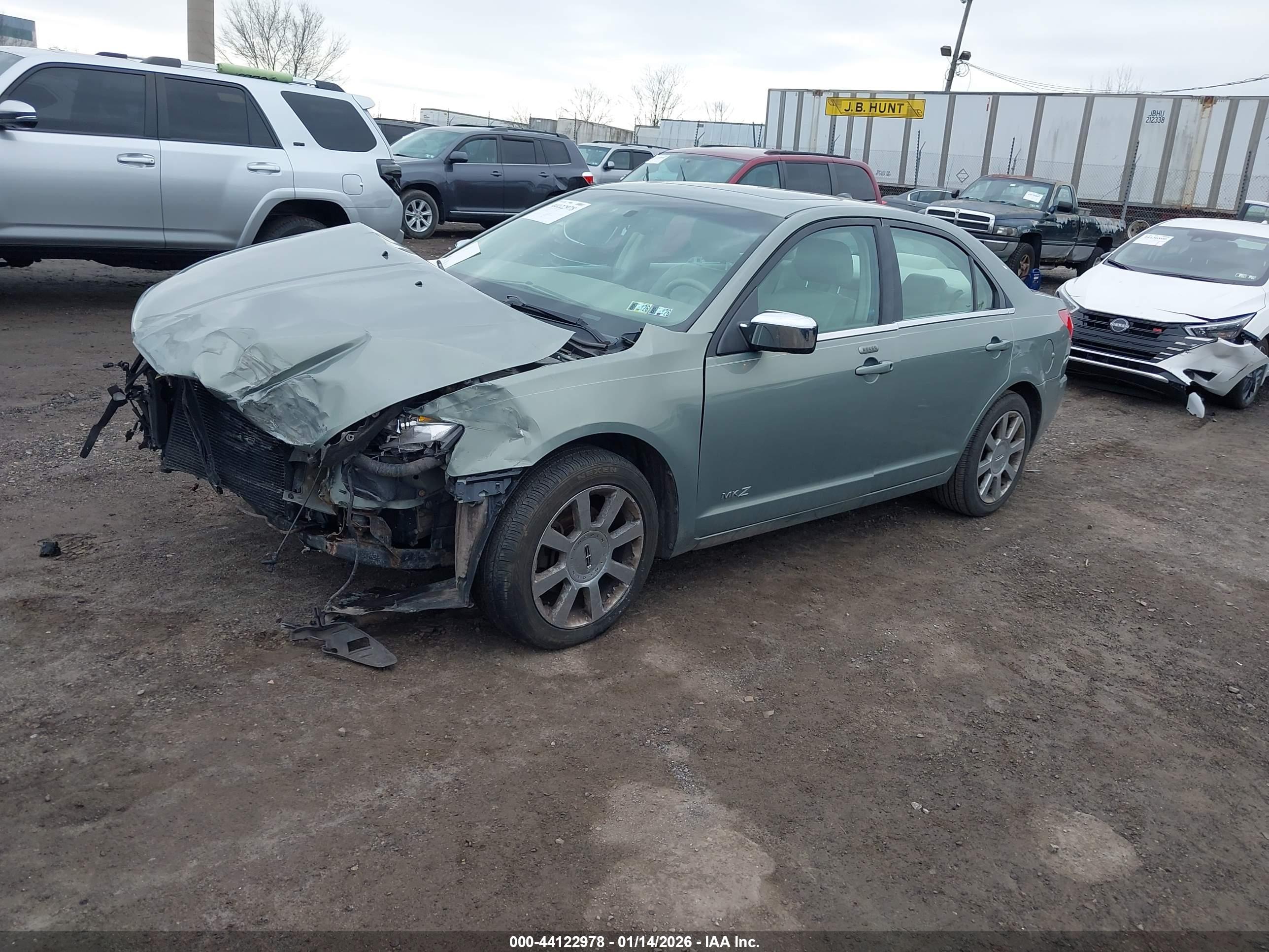 LINCOLN MKZ image 2