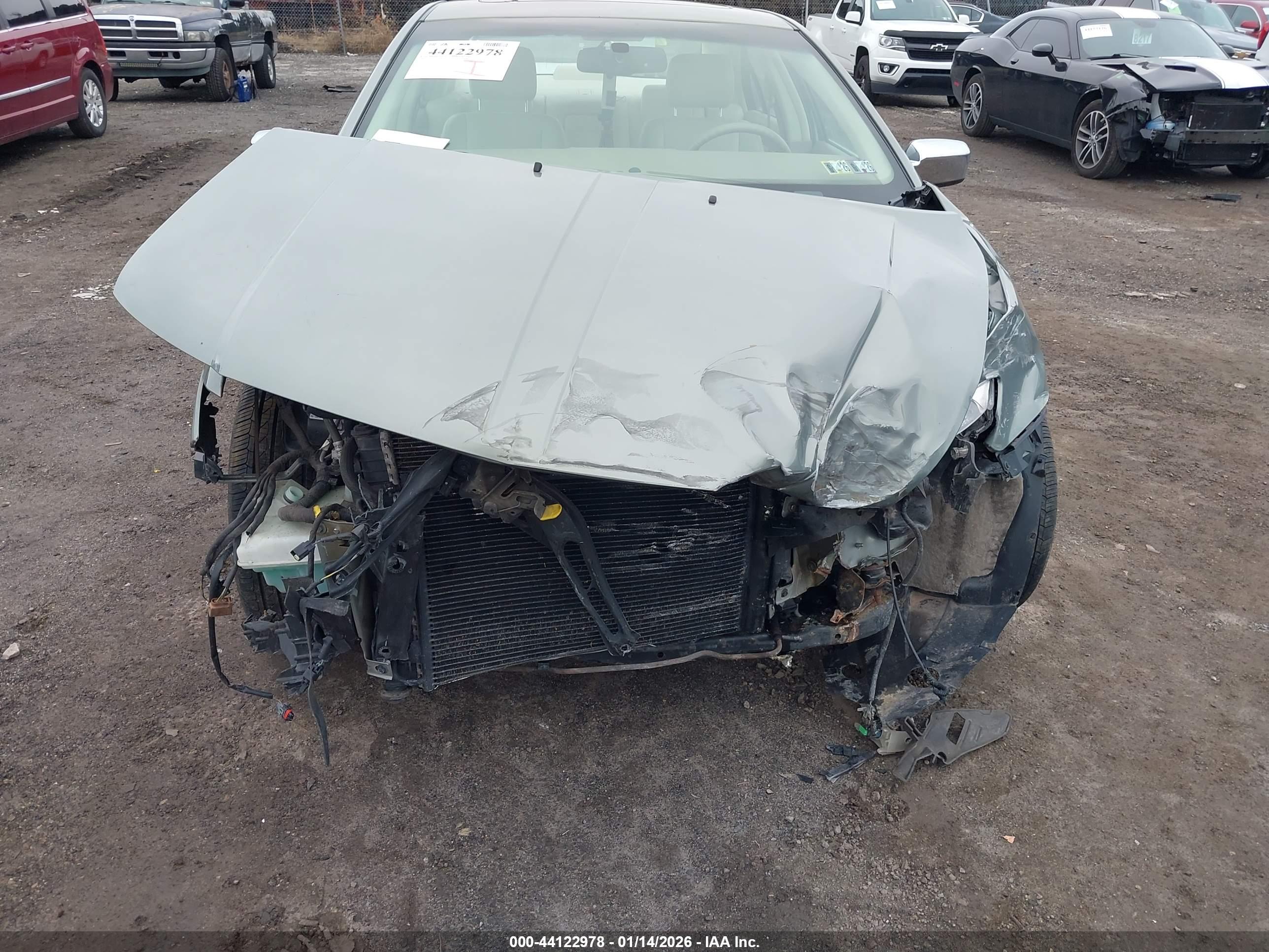 LINCOLN MKZ image 6