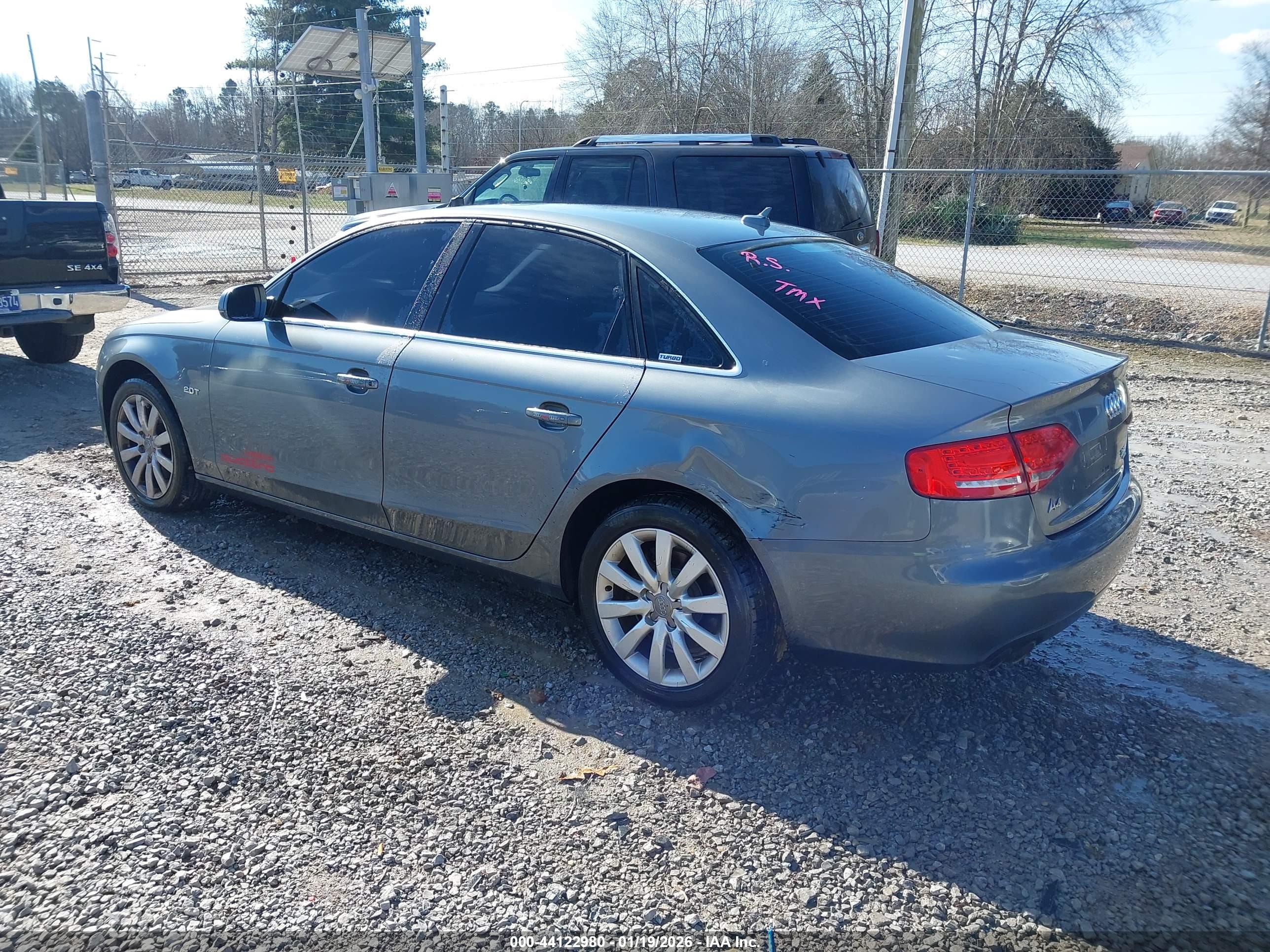 AUDI A4 image 6