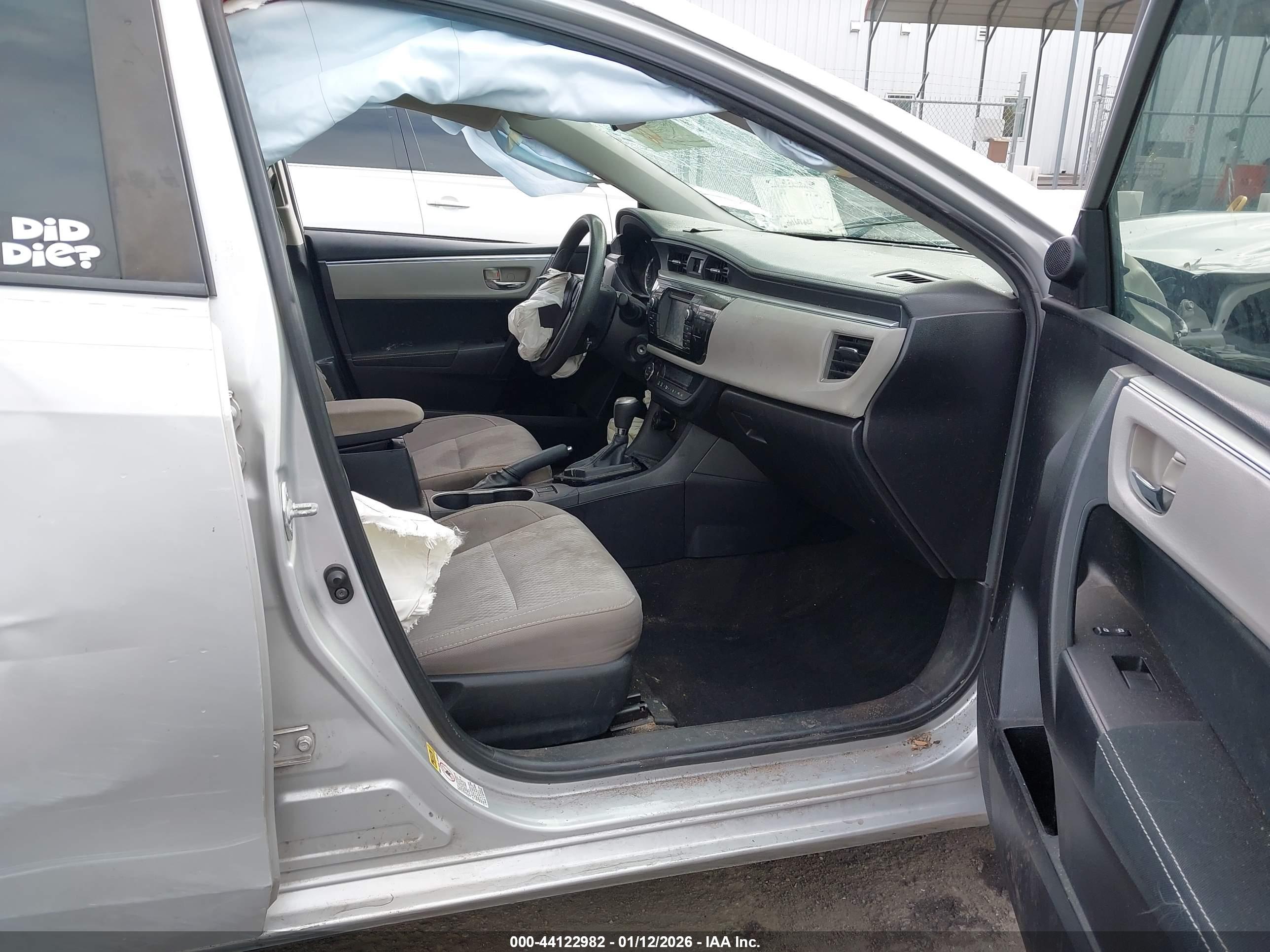 TOYOTA COROLLA image 5