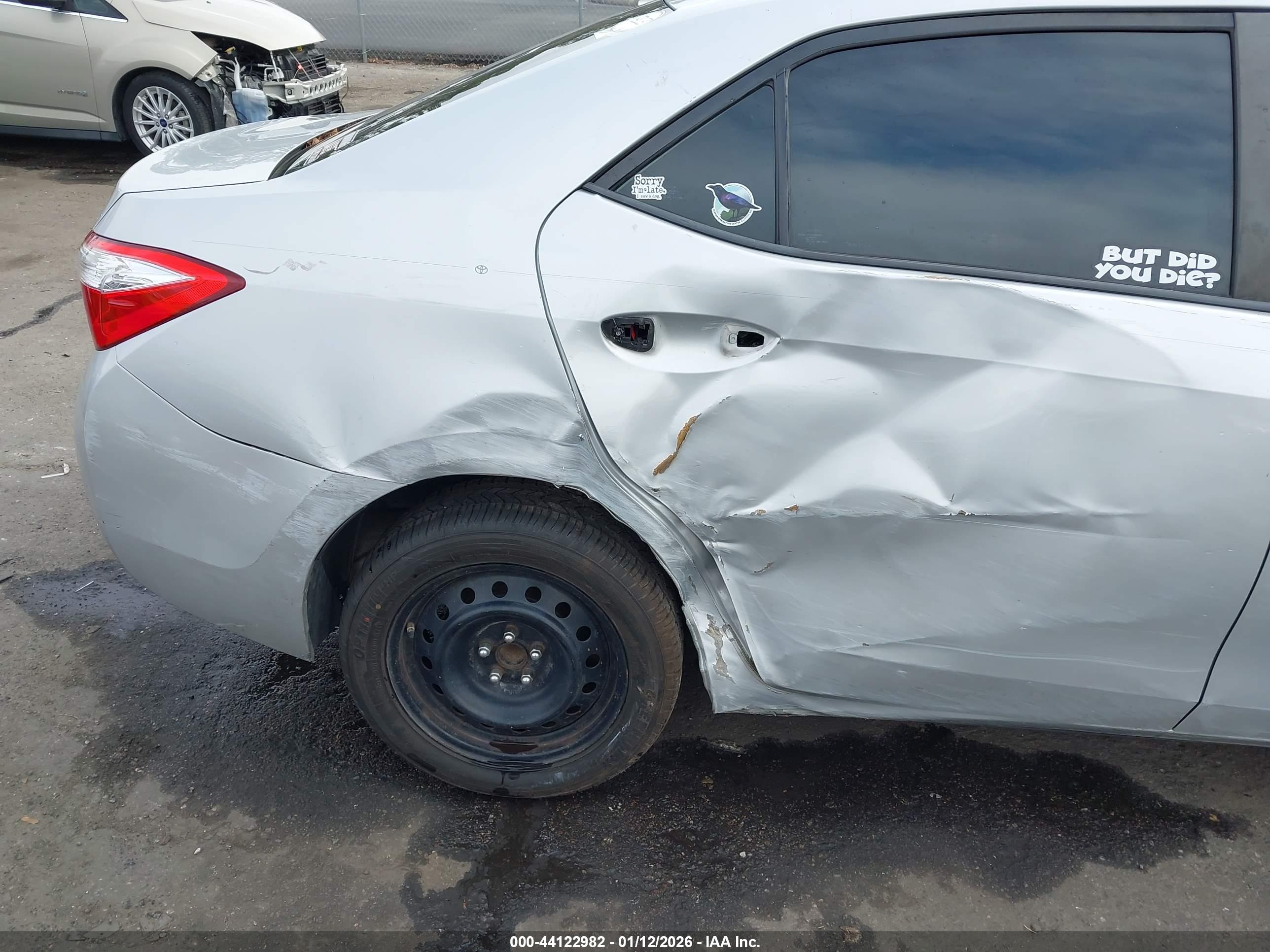 TOYOTA COROLLA image 6