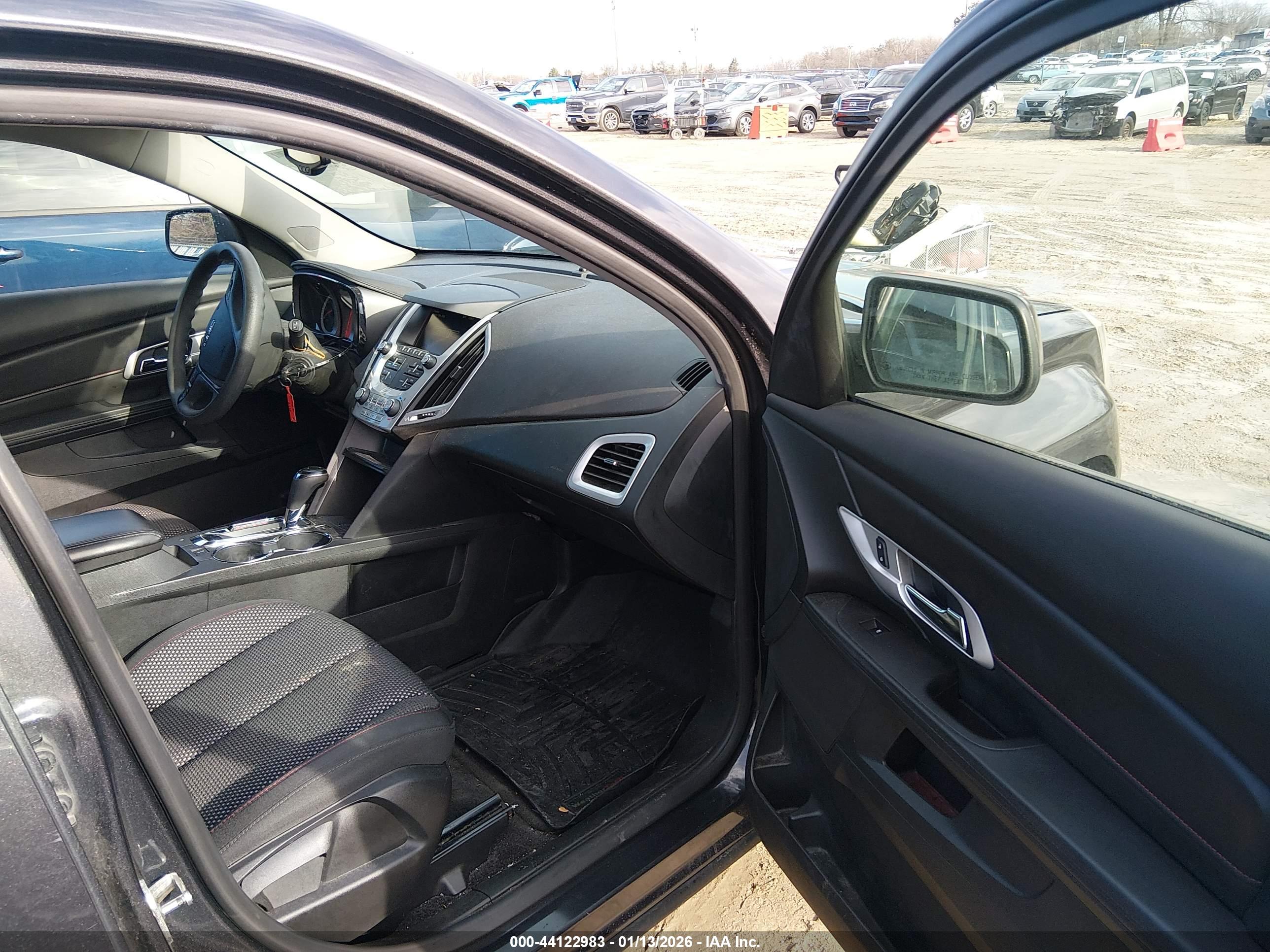 GMC TERRAIN image 5
