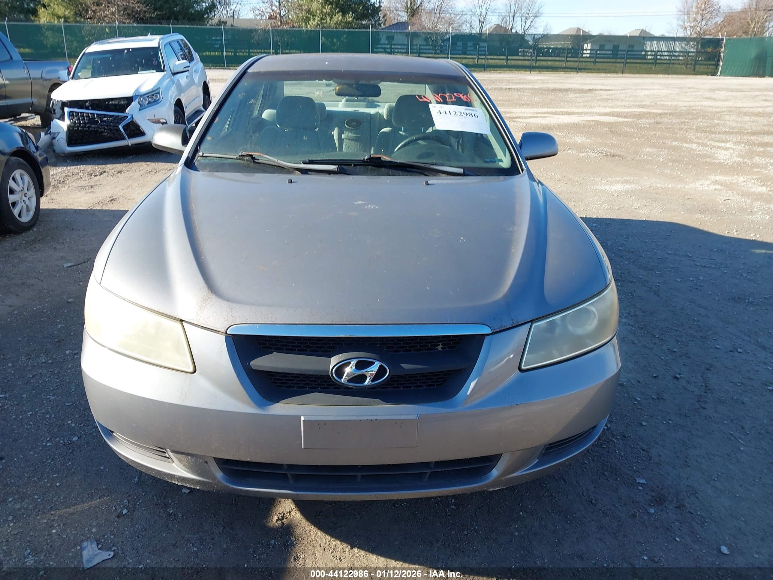 HYUNDAI SONATA image 6