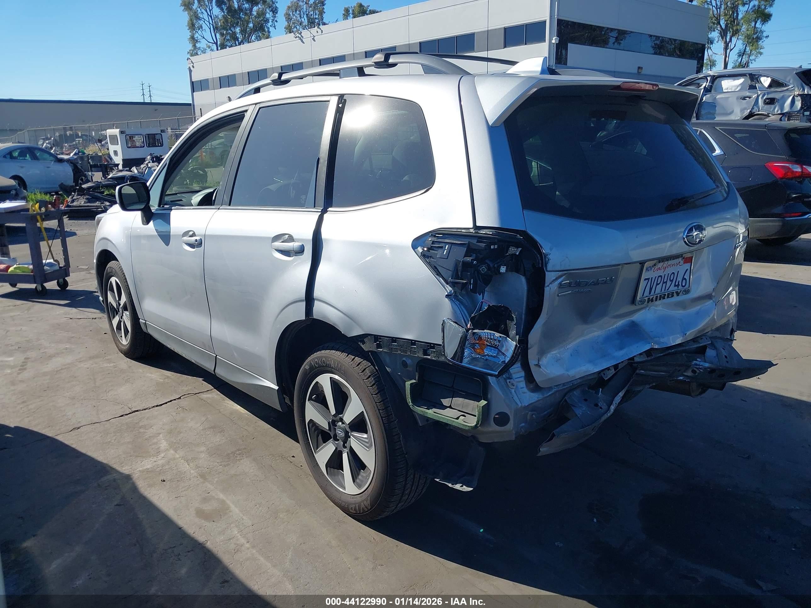 SUBARU FORESTER image 3