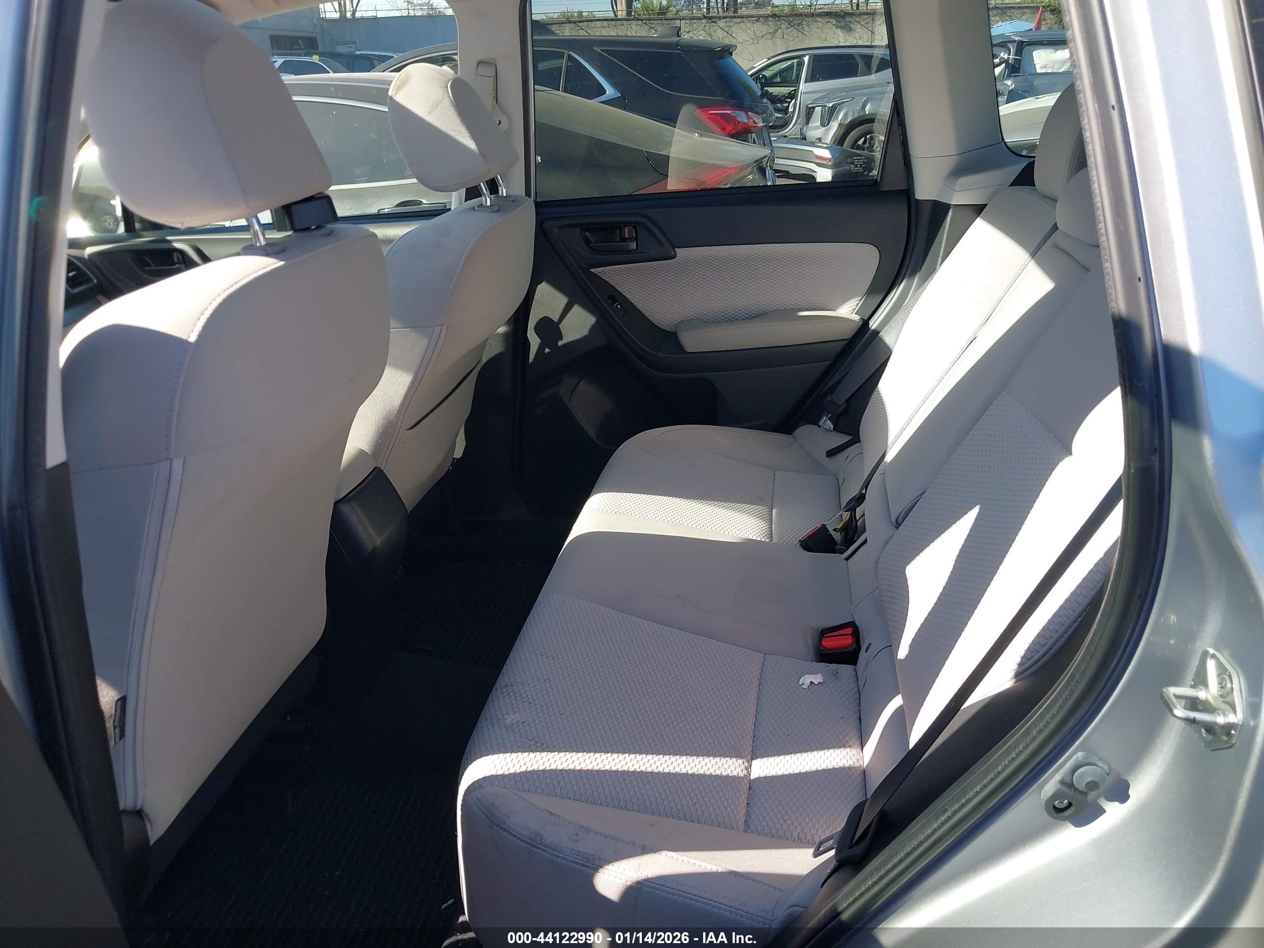 SUBARU FORESTER image 8