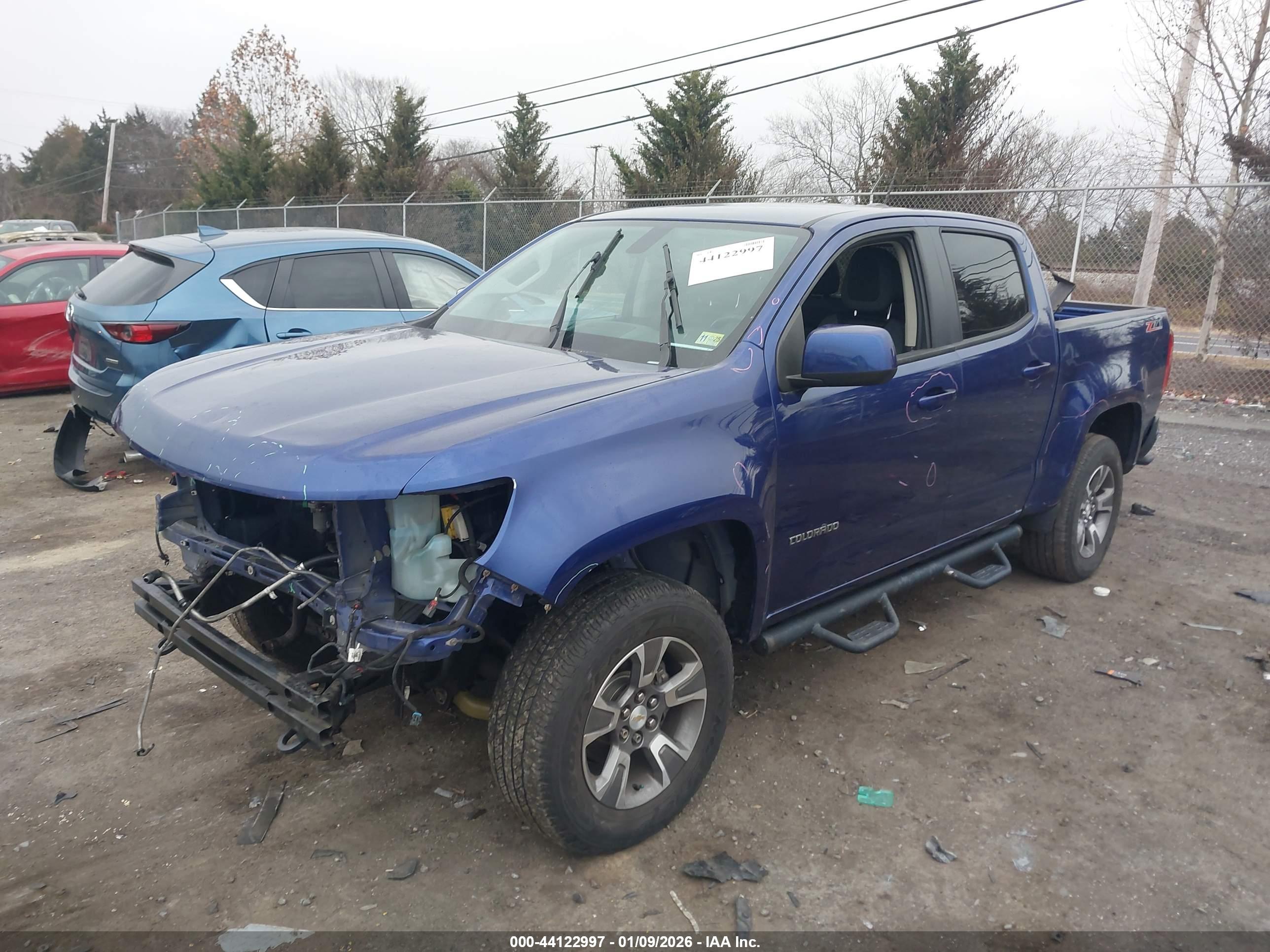 CHEVROLET COLORADO image 2