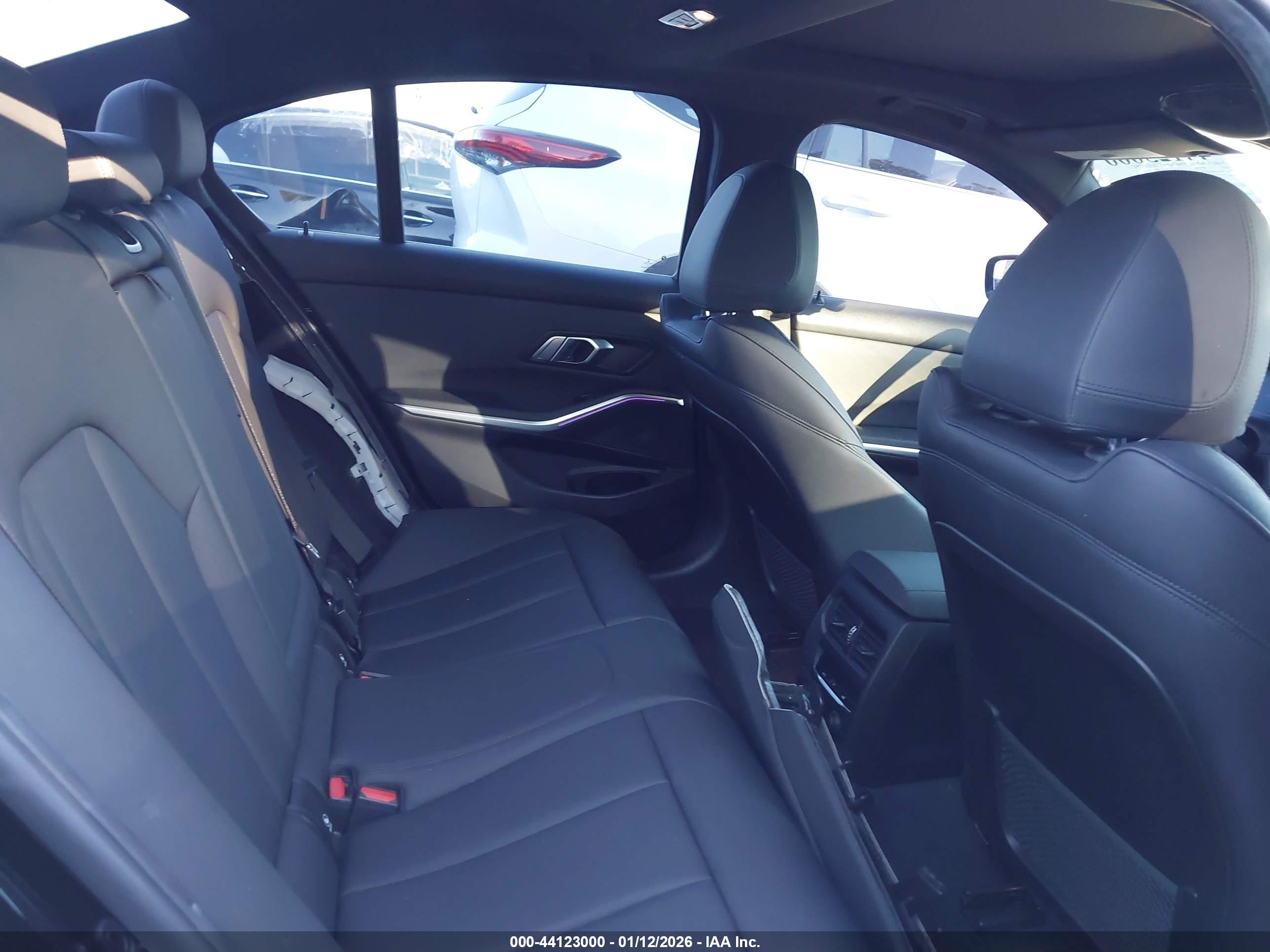 BMW 330I image 8