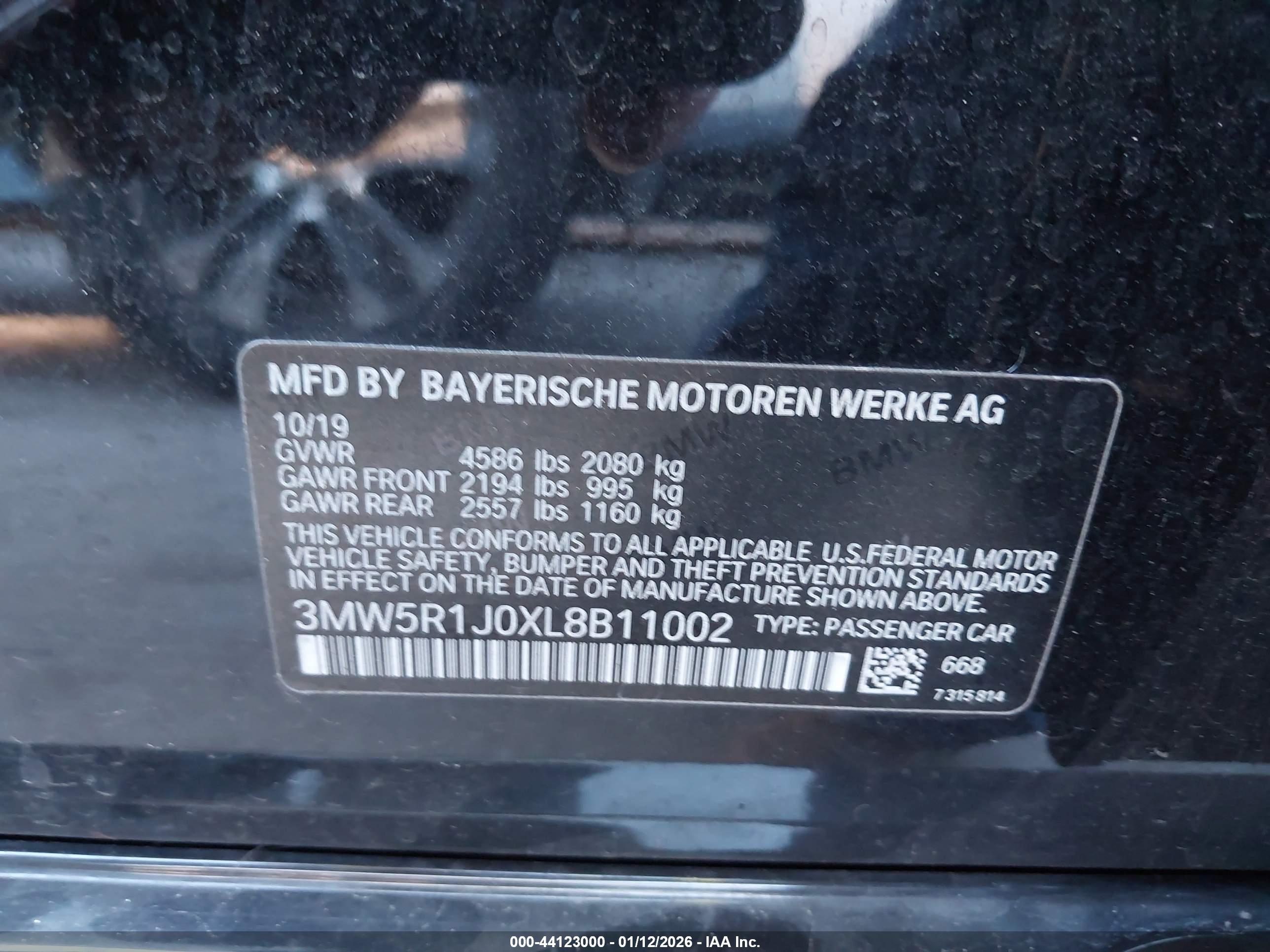 BMW 330I image 9