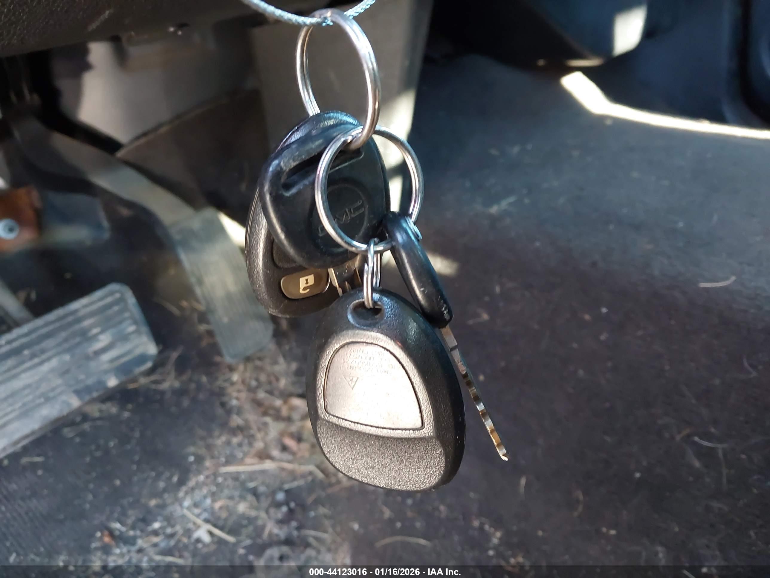 GMC SIERRA image 11