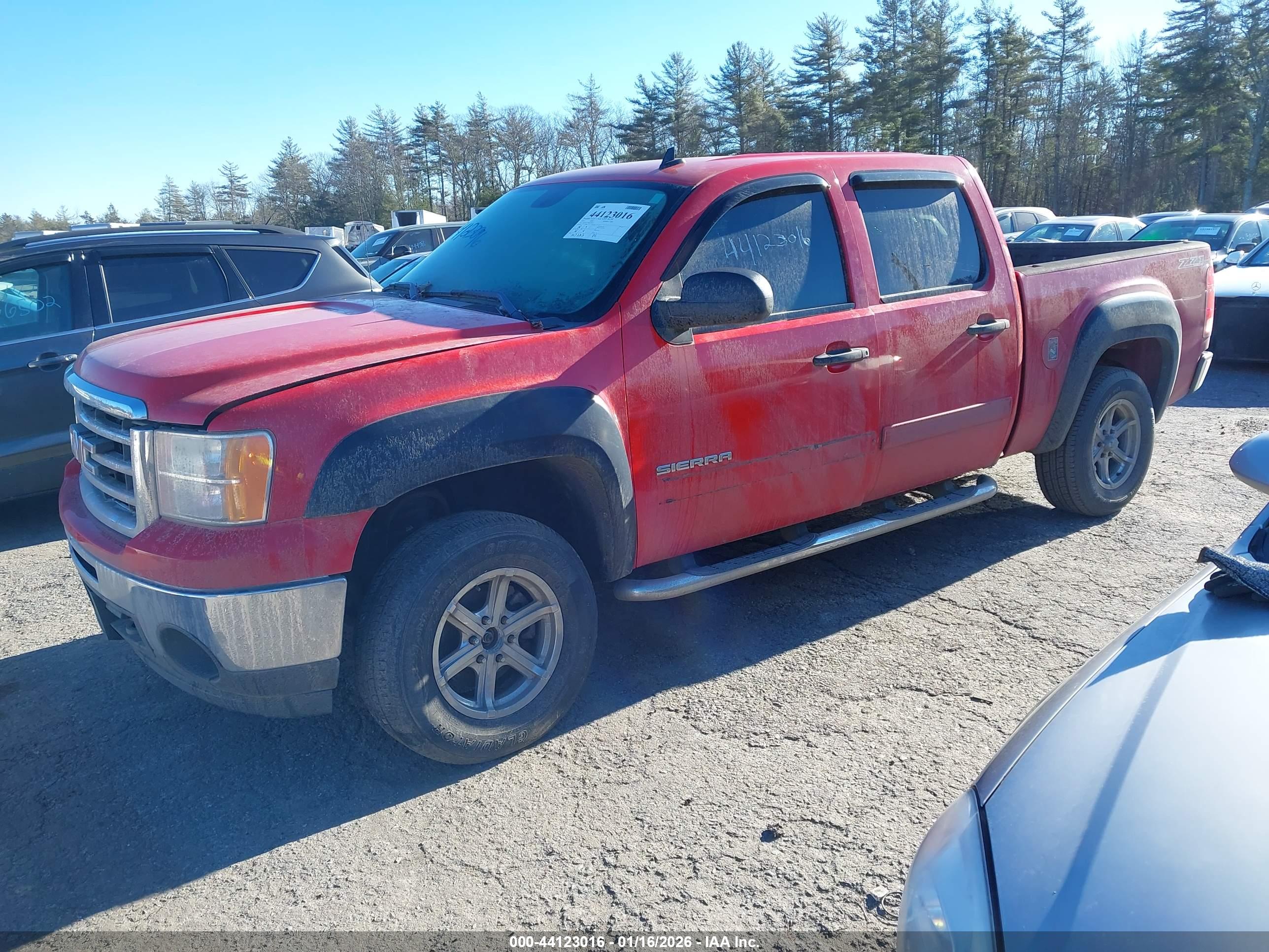 GMC SIERRA image 2