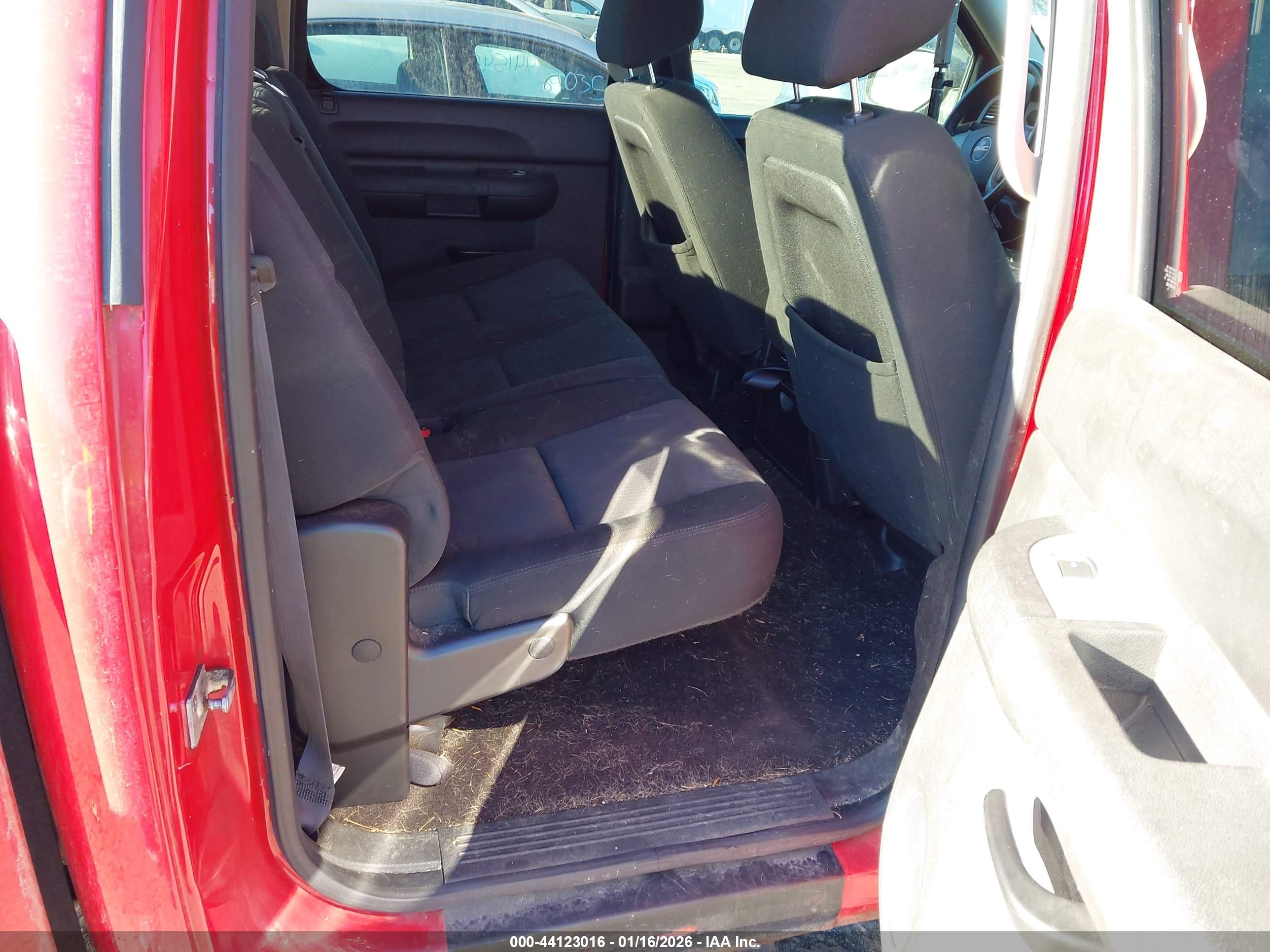 GMC SIERRA image 8