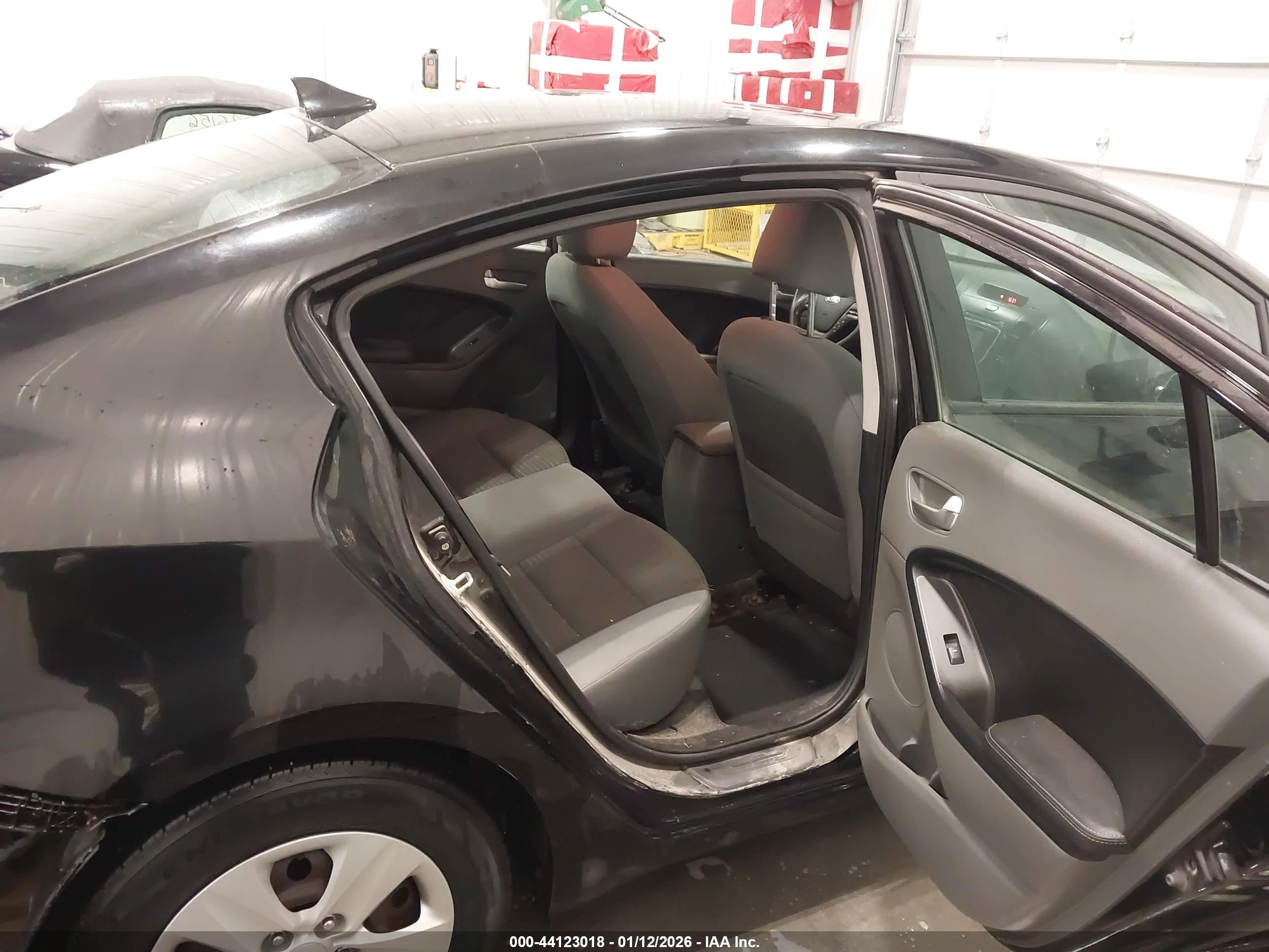 KIA FORTE image 8