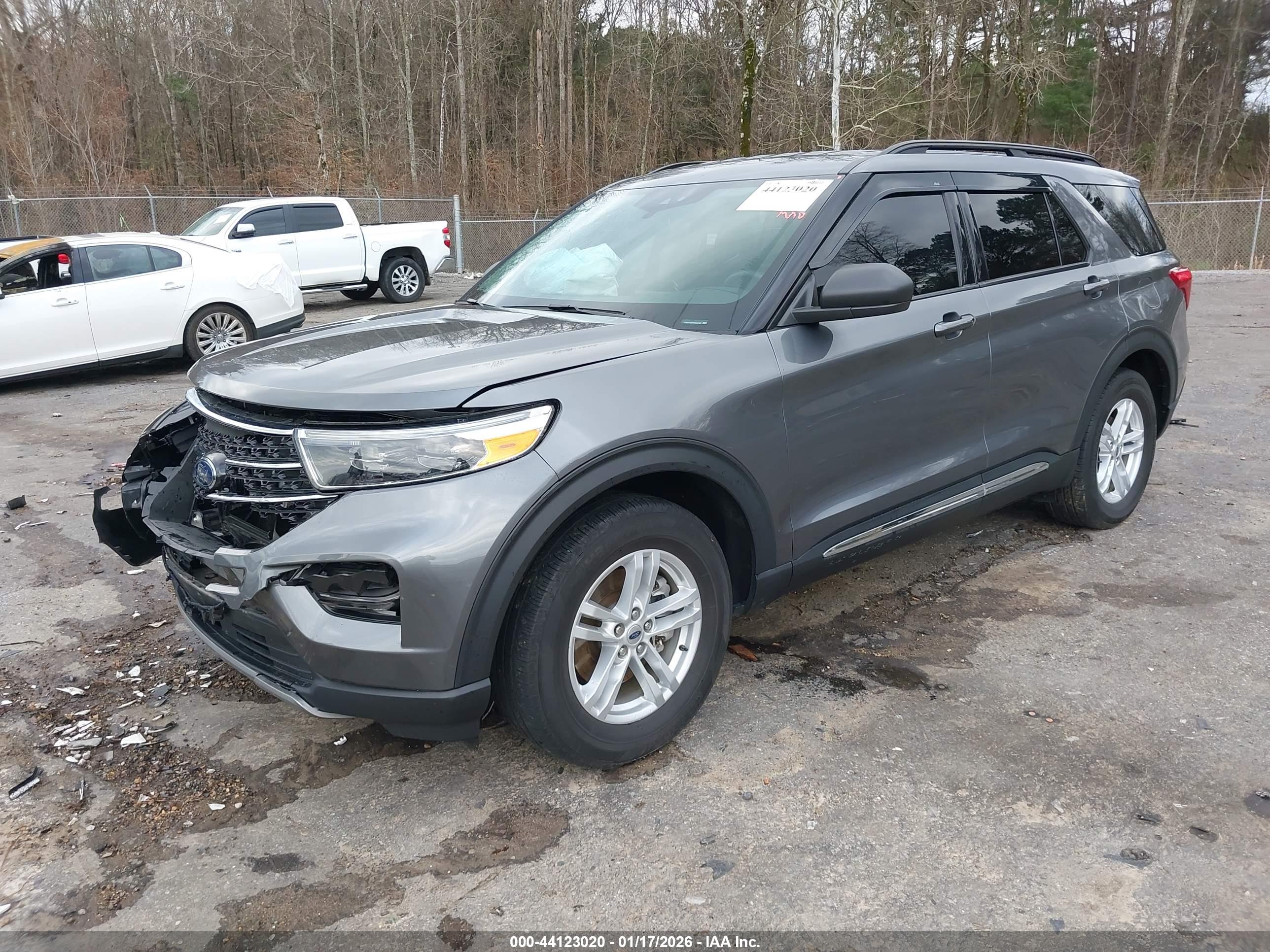 FORD EXPLORER image 2